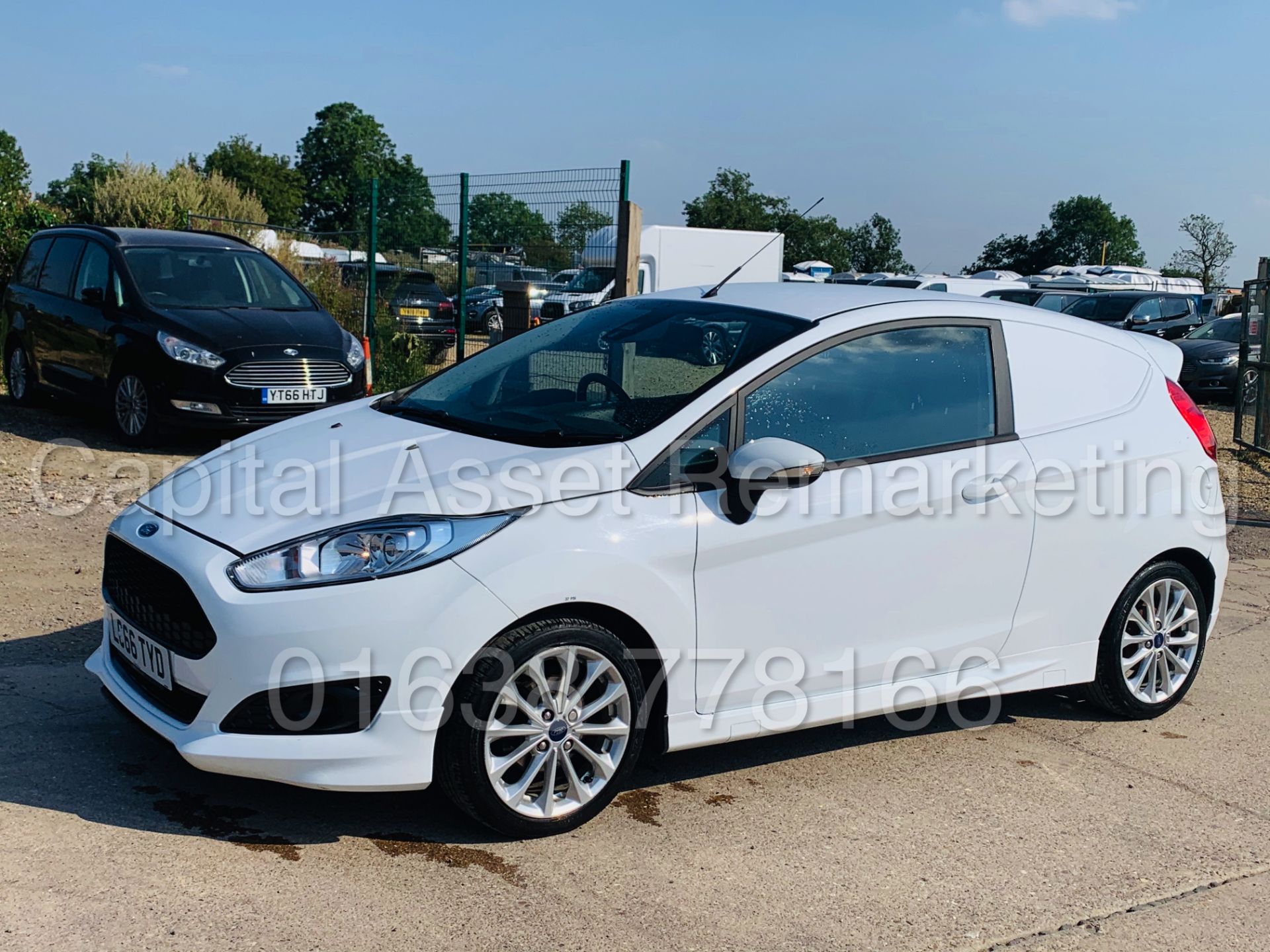 FORD FIESTA *SPORT* LCV -PANEL VAN (2017 - EURO 6) '1.5 TDCI - 95 BHP' *AIR CON - SAT NAV* (1 OWNER) - Image 7 of 47