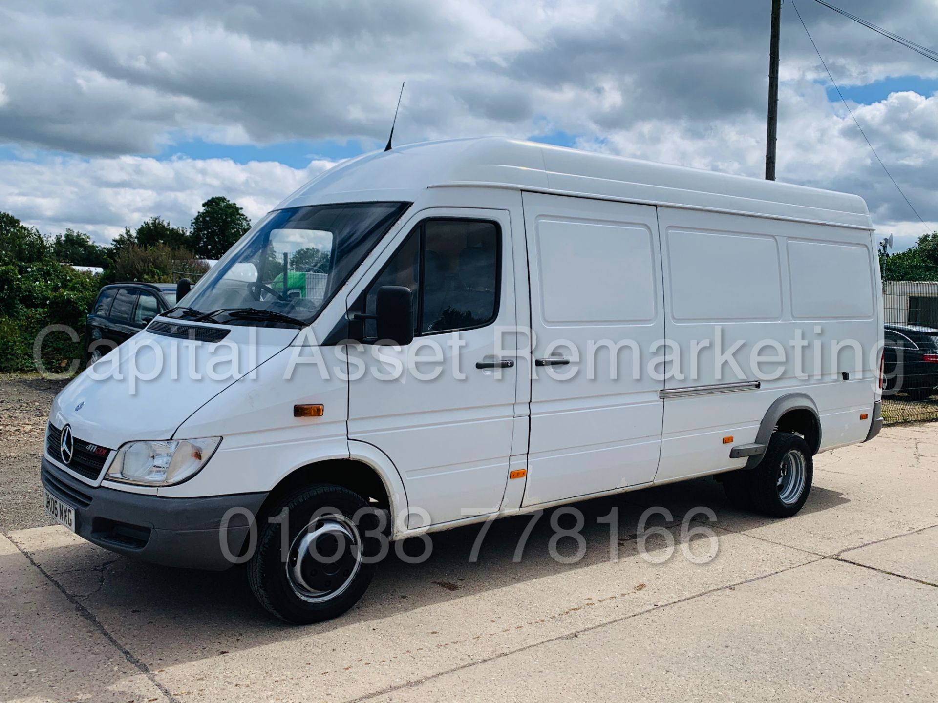 On Sale MERCEDES-BENZ SPRINTER 411 CDI *LWB HI-ROOF* (2006) '110 BHP - 5 SPEED' *TWIN AXLE* (NO VAT) - Image 7 of 25