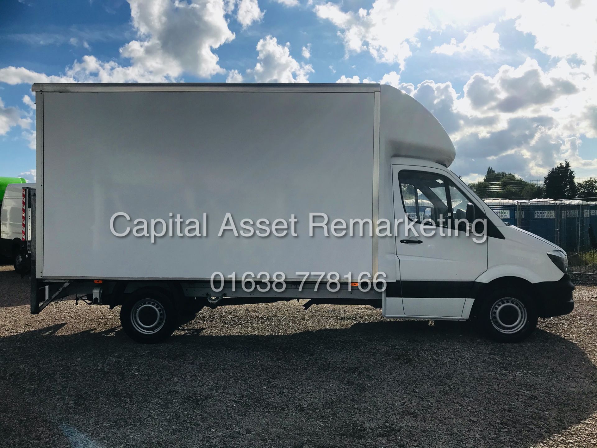 (ON SALE) MERCEDES SPRINTER 314CDI (2018 YEAR) 14FT LUTON TAIL-LIFT *1 OWNER FSH* EURO6 / ULEZ - Image 10 of 25