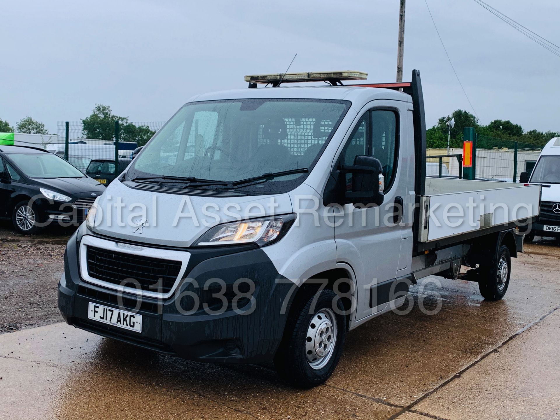 PEUGEOT BOXER 335 *LWB - DROPSIDE TRUCK* (2017 - EURO 6) '2.0 BLUE HDI -130 BHP - 6 SPEED' (1 OWNER) - Image 5 of 37