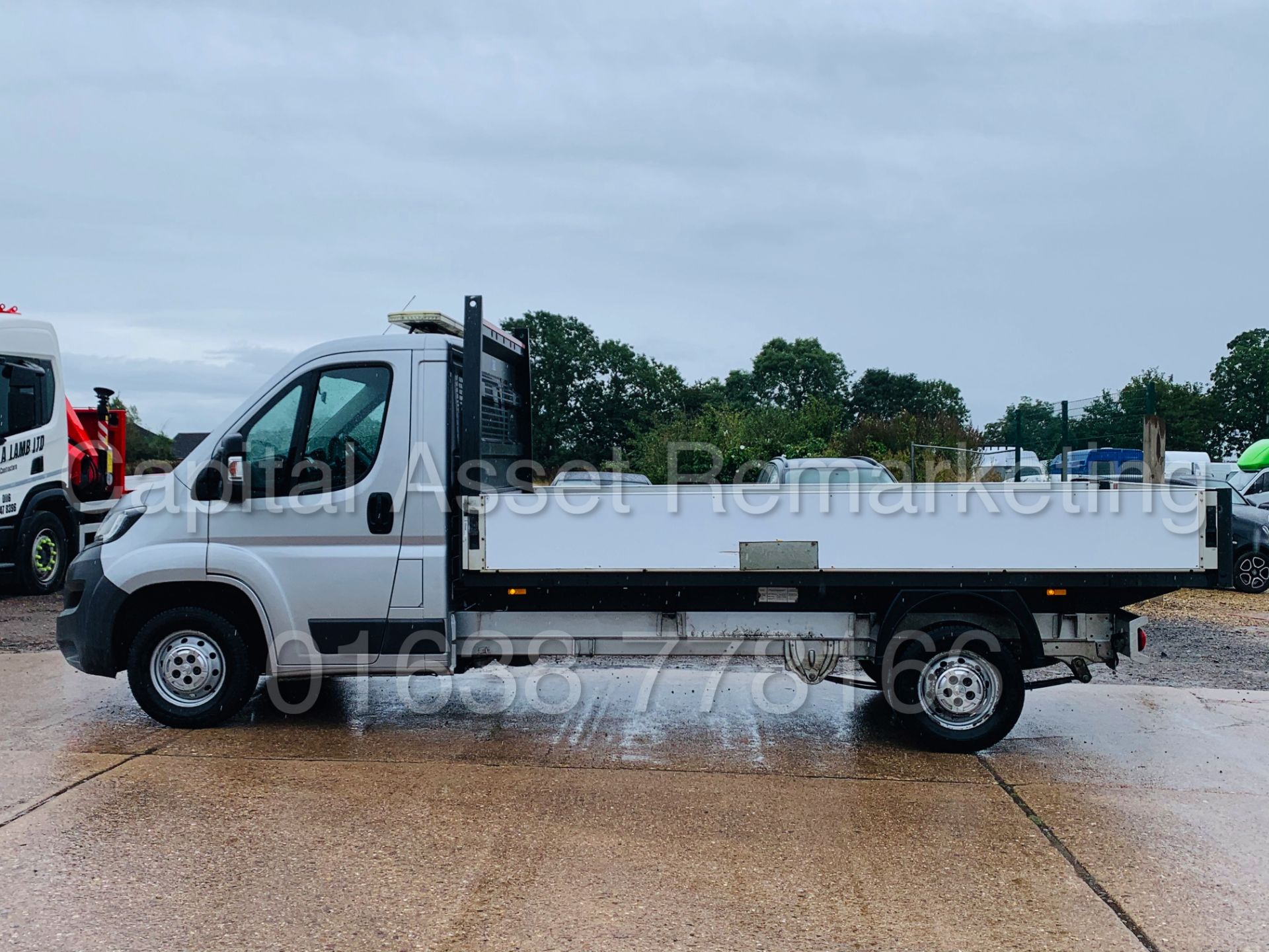 PEUGEOT BOXER 335 *LWB - DROPSIDE TRUCK* (2017 - EURO 6) '2.0 BLUE HDI -130 BHP - 6 SPEED' (1 OWNER) - Image 8 of 37