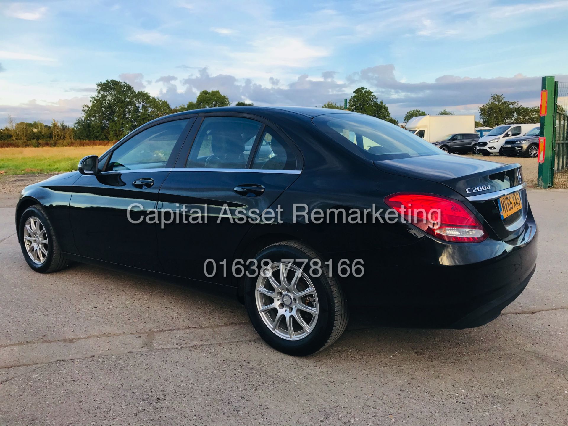 (ON SALE) MERCEDES C200d "SE" SALLON - SPECIAL EQUIPMENT - 2017 MODEL - BLACK - LEATHER - SAT NAV - Image 11 of 28