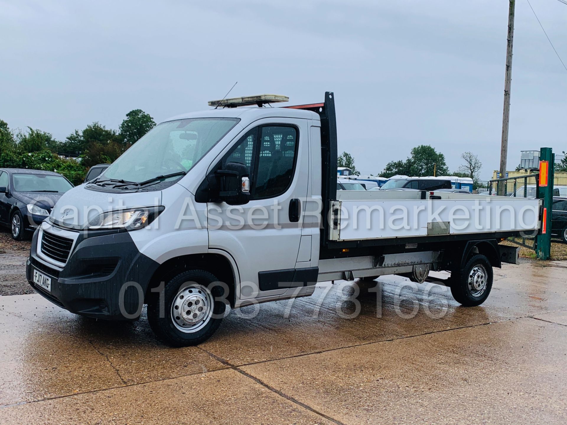 PEUGEOT BOXER 335 *LWB - DROPSIDE TRUCK* (2017 - EURO 6) '2.0 BLUE HDI -130 BHP - 6 SPEED' (1 OWNER) - Image 7 of 37