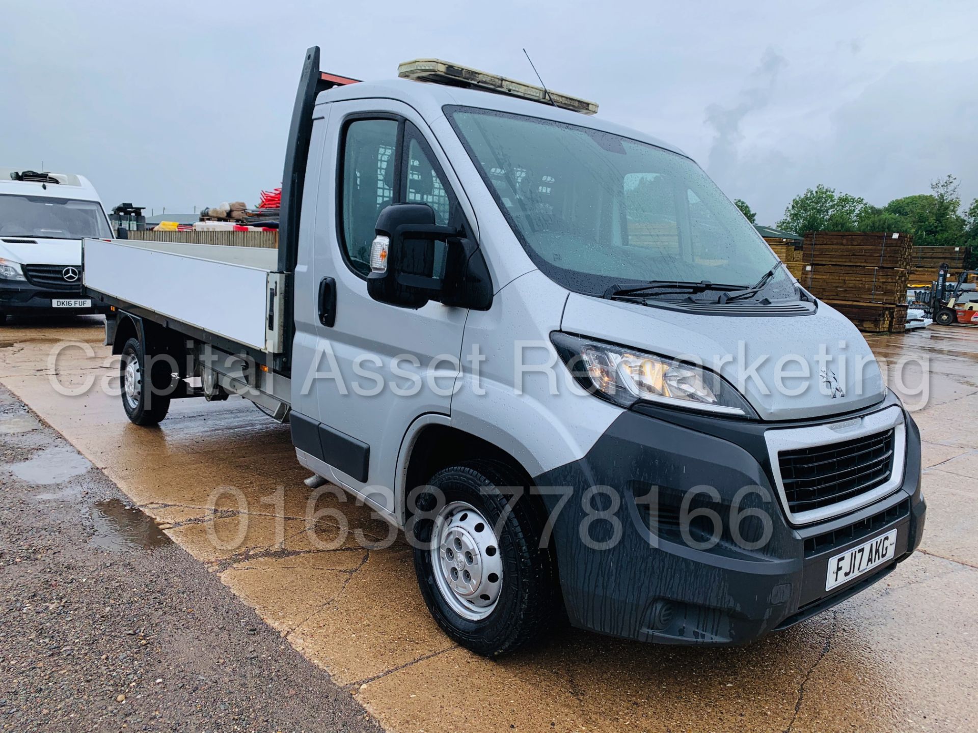 PEUGEOT BOXER 335 *LWB - DROPSIDE TRUCK* (2017 - EURO 6) '2.0 BLUE HDI -130 BHP - 6 SPEED' (1 OWNER) - Image 3 of 37