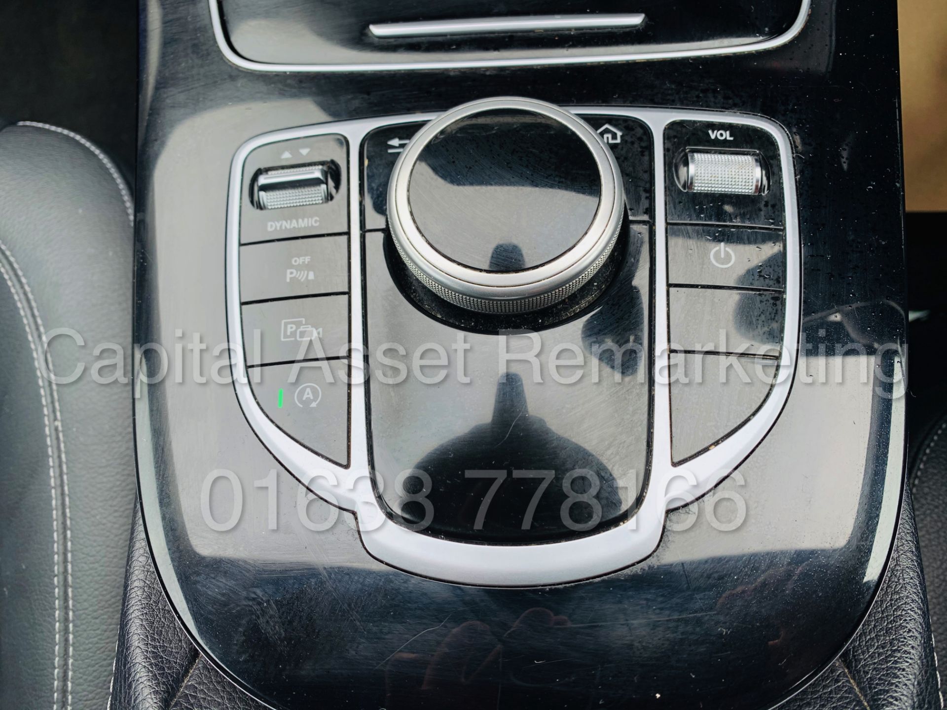 MERCEDES-BENZ E220D *SALOON* (2018 - NEW MODEL) '9-G TRONIC AUTO - LEATHER - SAT NAV' - Image 48 of 53