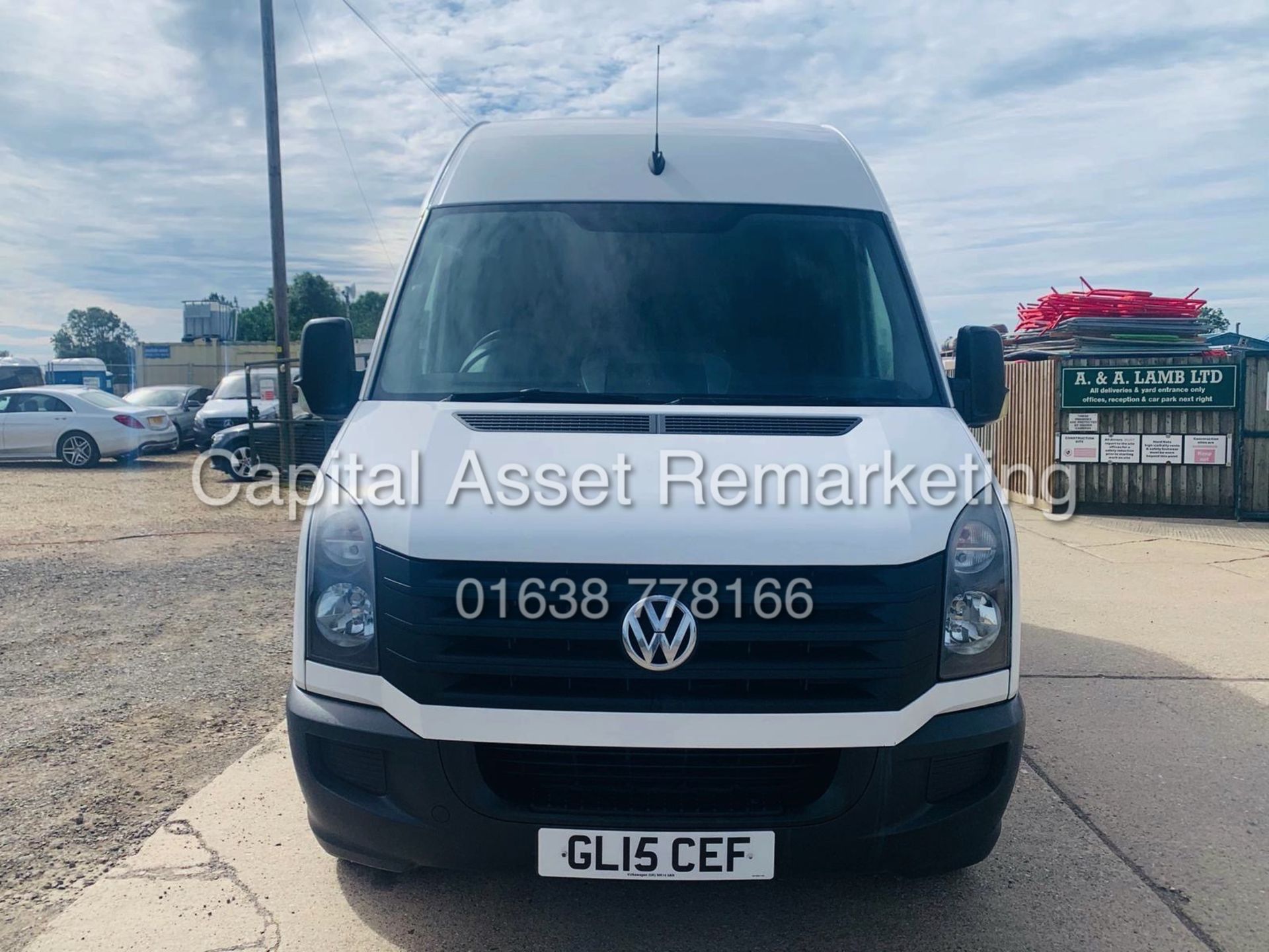 On Sale VOLKSWAGEN CRAFTER 2.0TDI CR35 (15 REG) 1 OWNER - CRUISE - ELEC PACK - BLUETOOTH - Image 4 of 30