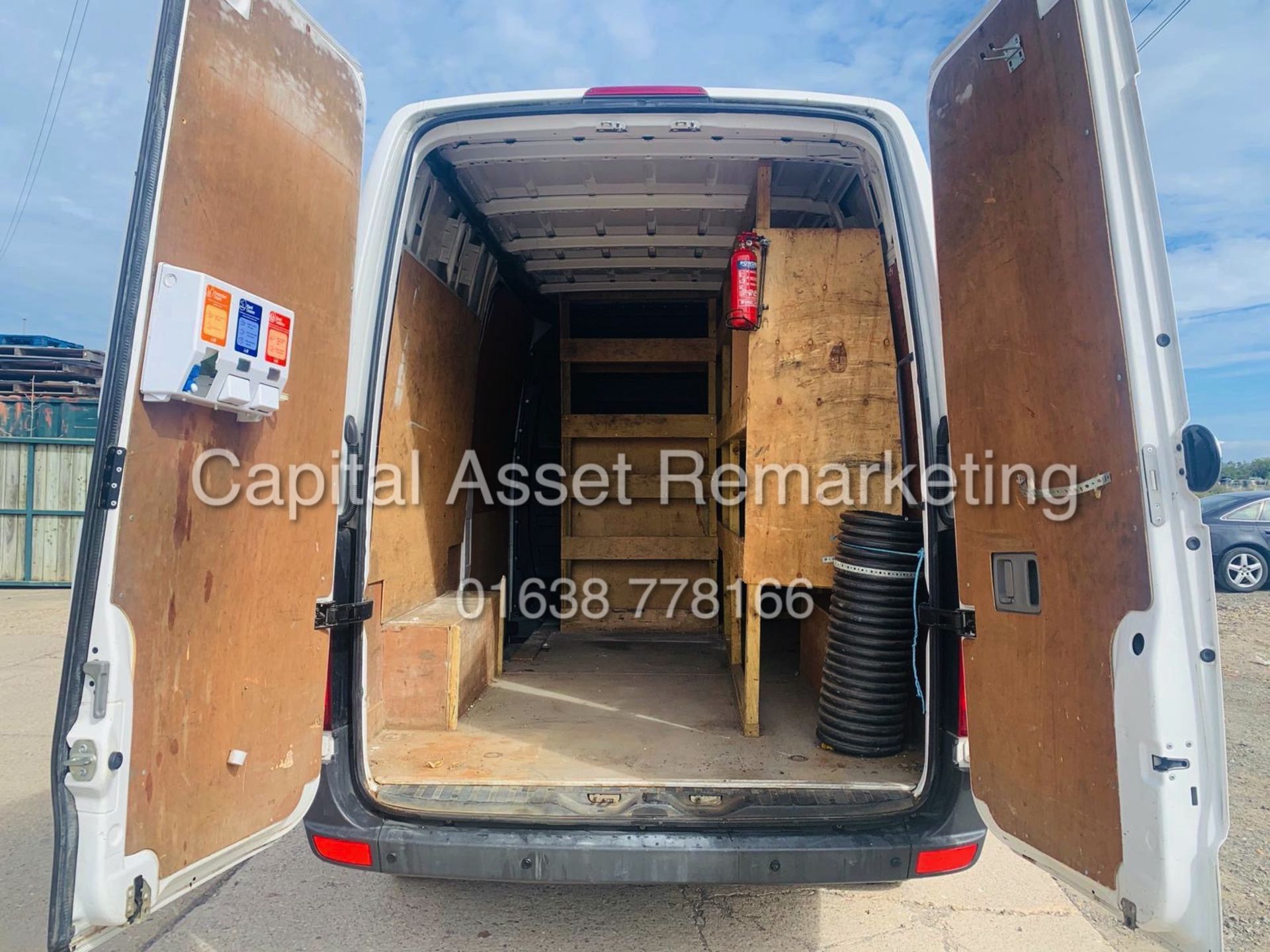 On Sale VOLKSWAGEN CRAFTER 2.0TDI CR35 (15 REG) 1 OWNER - CRUISE - ELEC PACK - BLUETOOTH - Image 29 of 30