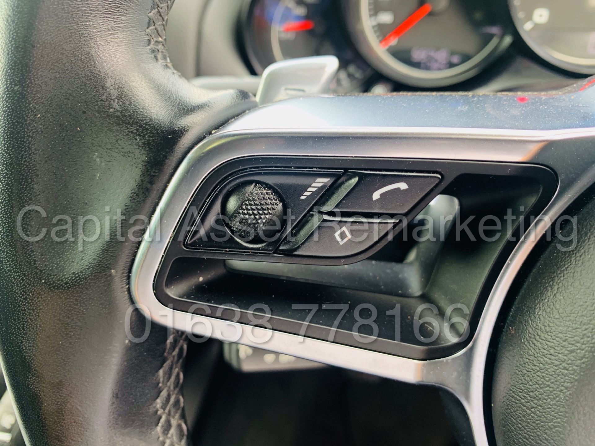 (On Sale) PORSCHE CAYENNE *SPORTS SUV* (2018) '3.0 V6 DIESEL -262 BHP- 8 SPEED AUTO' *ULTIMATE SPEC* - Image 59 of 62