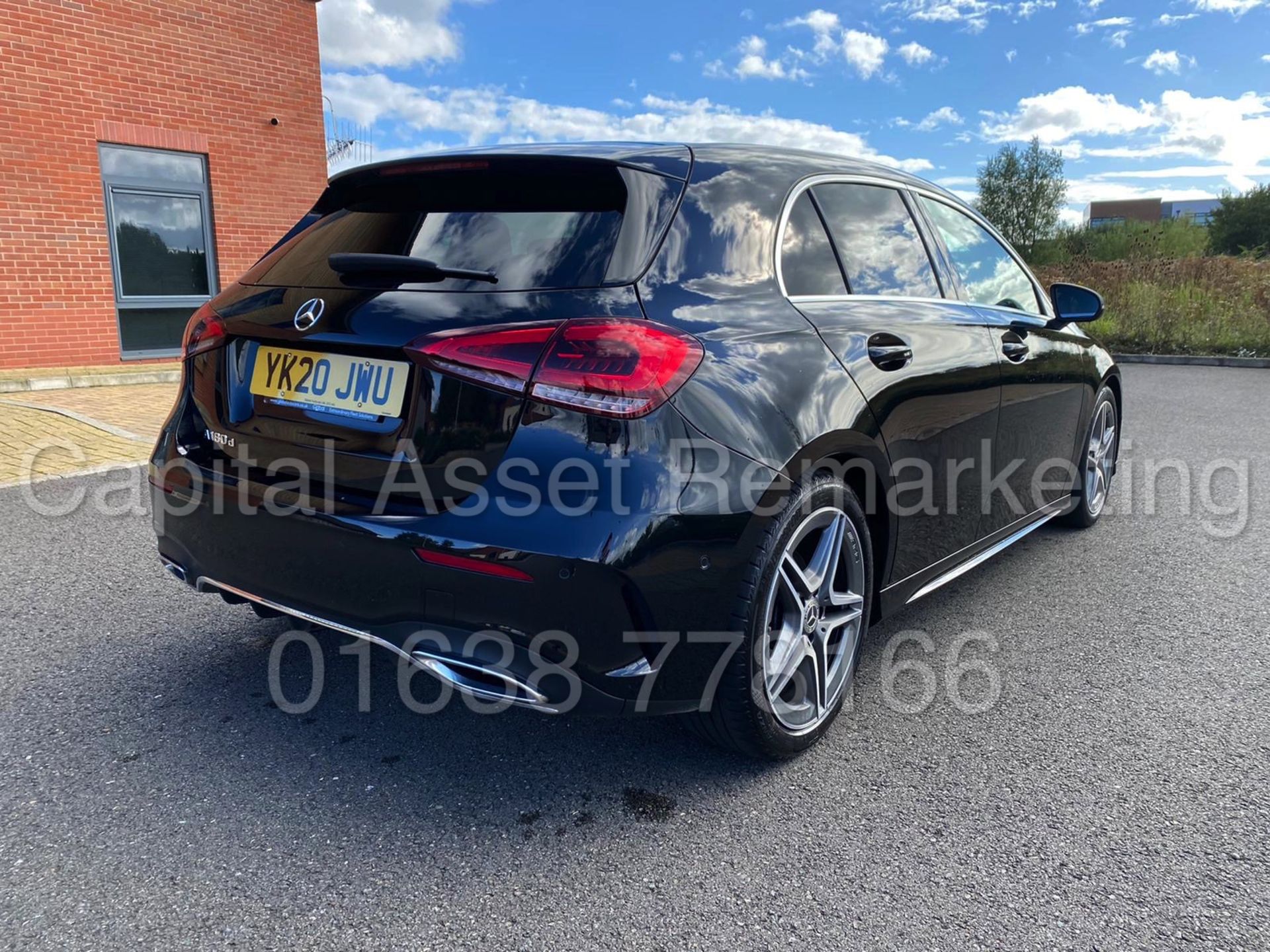 MERCEDES-BENZ A180d *AMG LINE EXECUTIVE* 5 DOOR HATCHBACK (2020) '1.5 DIESEL - AUTO - STOP/START' - Image 13 of 28