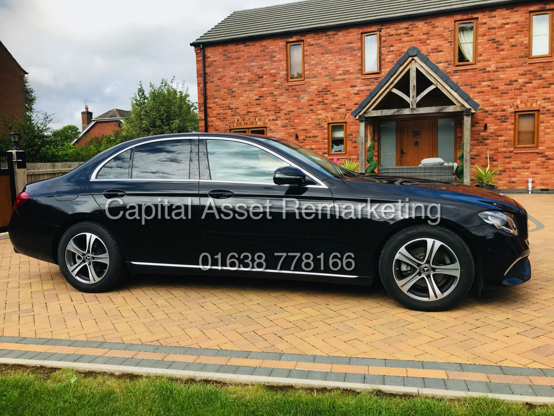 MERCEDES E220d "special equipment" SE - 2019 REG - 1 KEEPER - LEATHER - SAT NAV - HUGE SPEC - LOOK! - Image 7 of 34