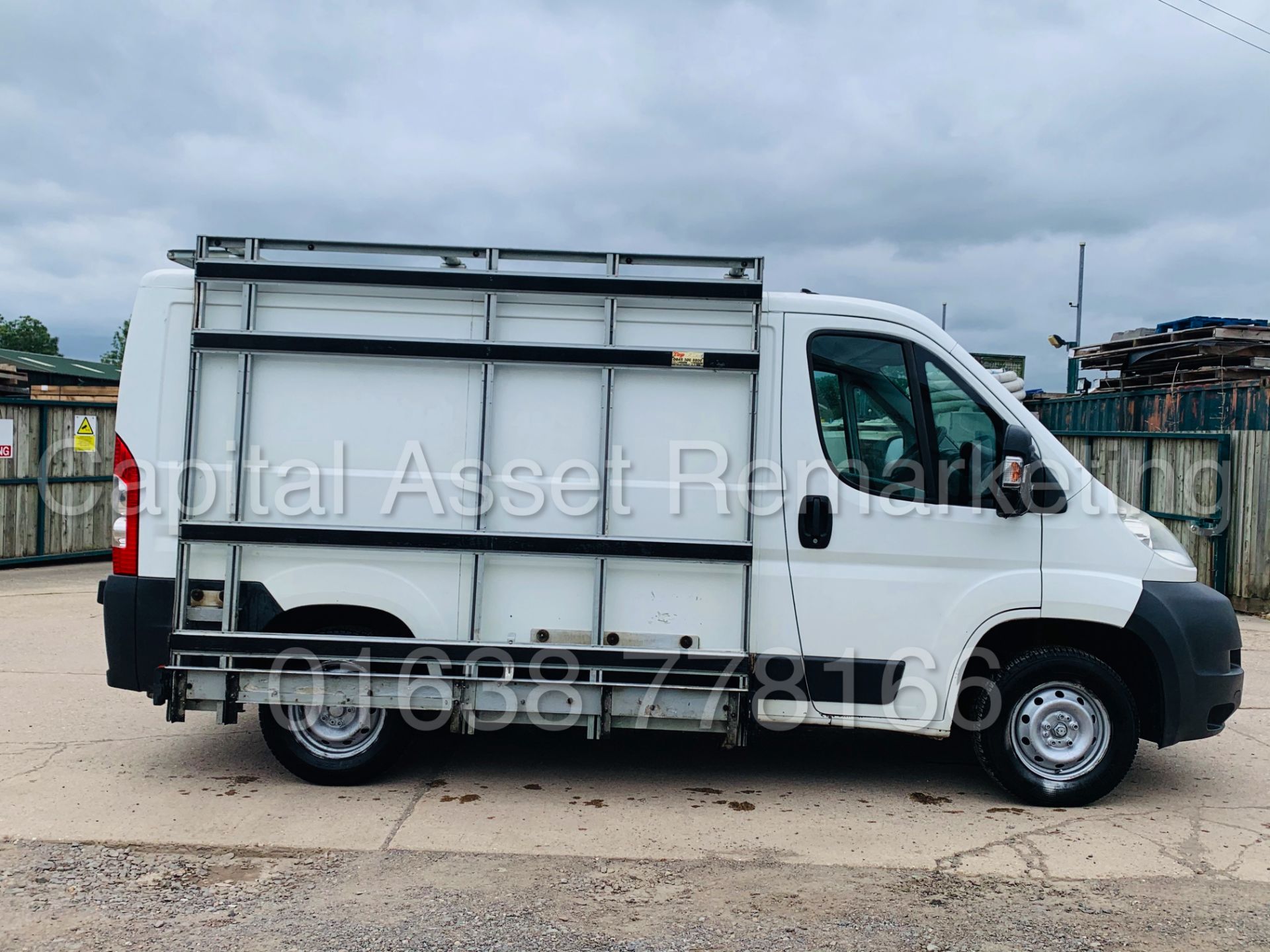 (ON SALE) PEUGEOT BOXER *PROFESSIONAL* SWB - PANEL VAN (2009) '2.2 HDI - 100 BHP' *AIR CON* (NO VAT) - Image 8 of 34