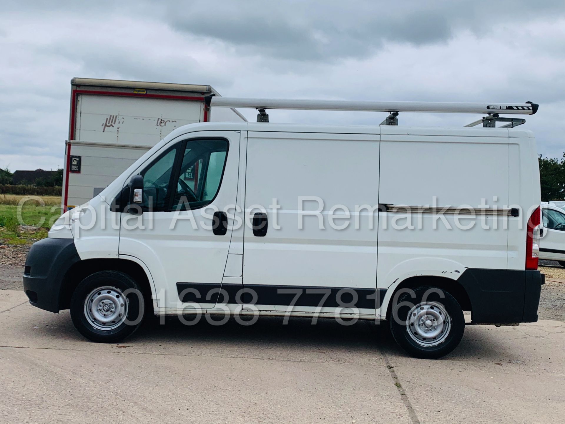 (ON SALE) PEUGEOT BOXER *PROFESSIONAL* SWB - PANEL VAN (2009) '2.2 HDI - 100 BHP' *AIR CON* (NO VAT) - Image 4 of 34