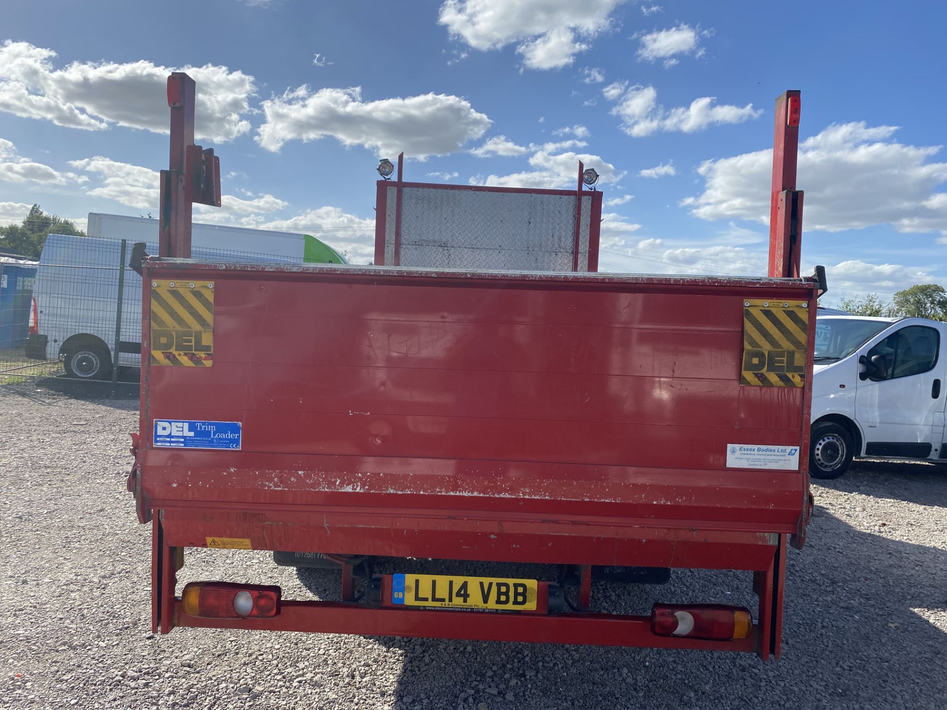 MITSUBISHI CANTER 7C15 (150) LWB DOUBLE DROPSIDE WITH TAIL LIFT - 14 REG - EURO 6 - ULEZ COMPLIANT - Image 7 of 14