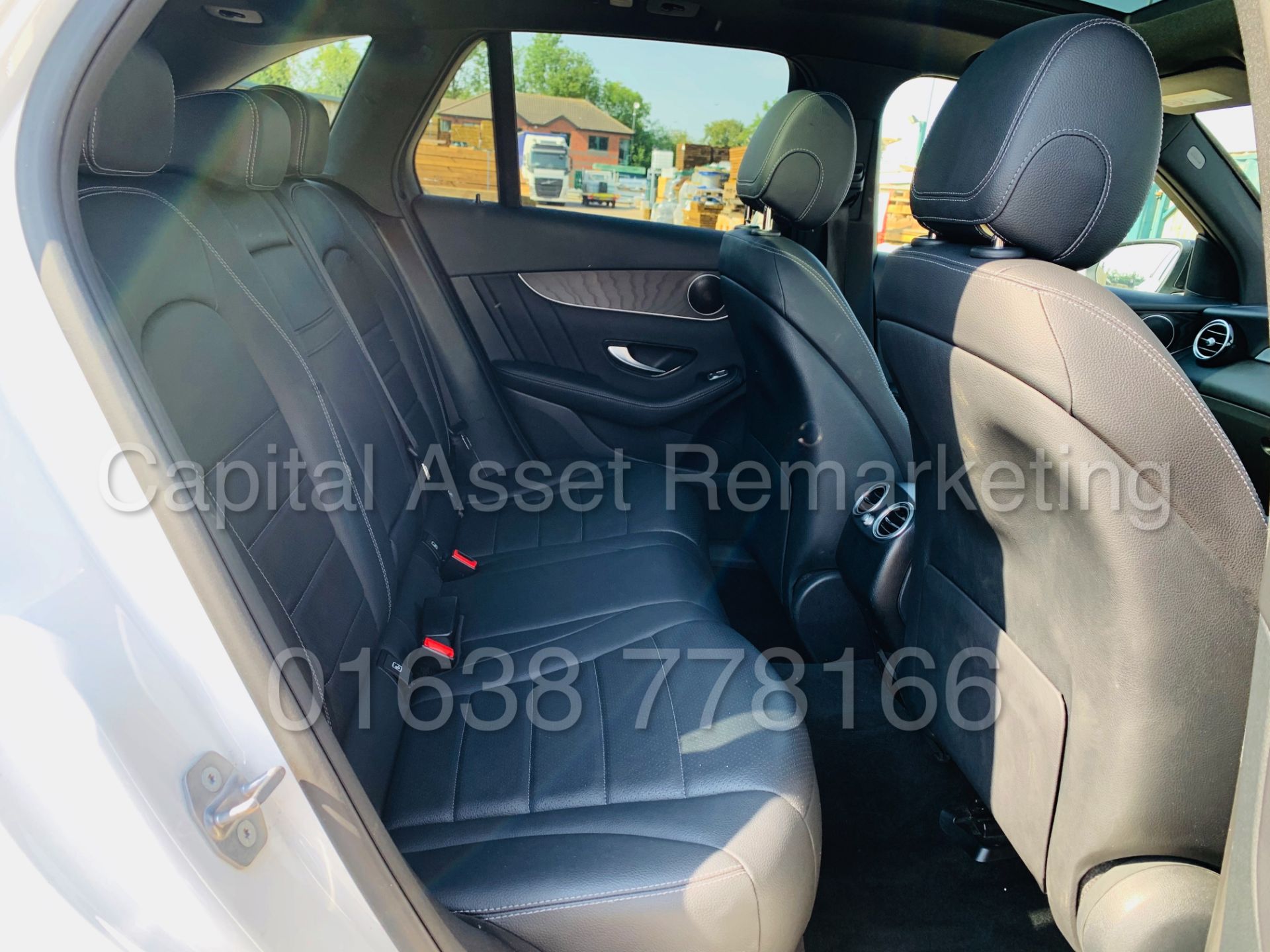 (On Sale) MERCEDES-BENZ GLC 250 *AMG - NIGHT EDITION* SUV (2019) '9G TRONIC - 4-MATIC' *HUGE SPEC* - Image 30 of 53