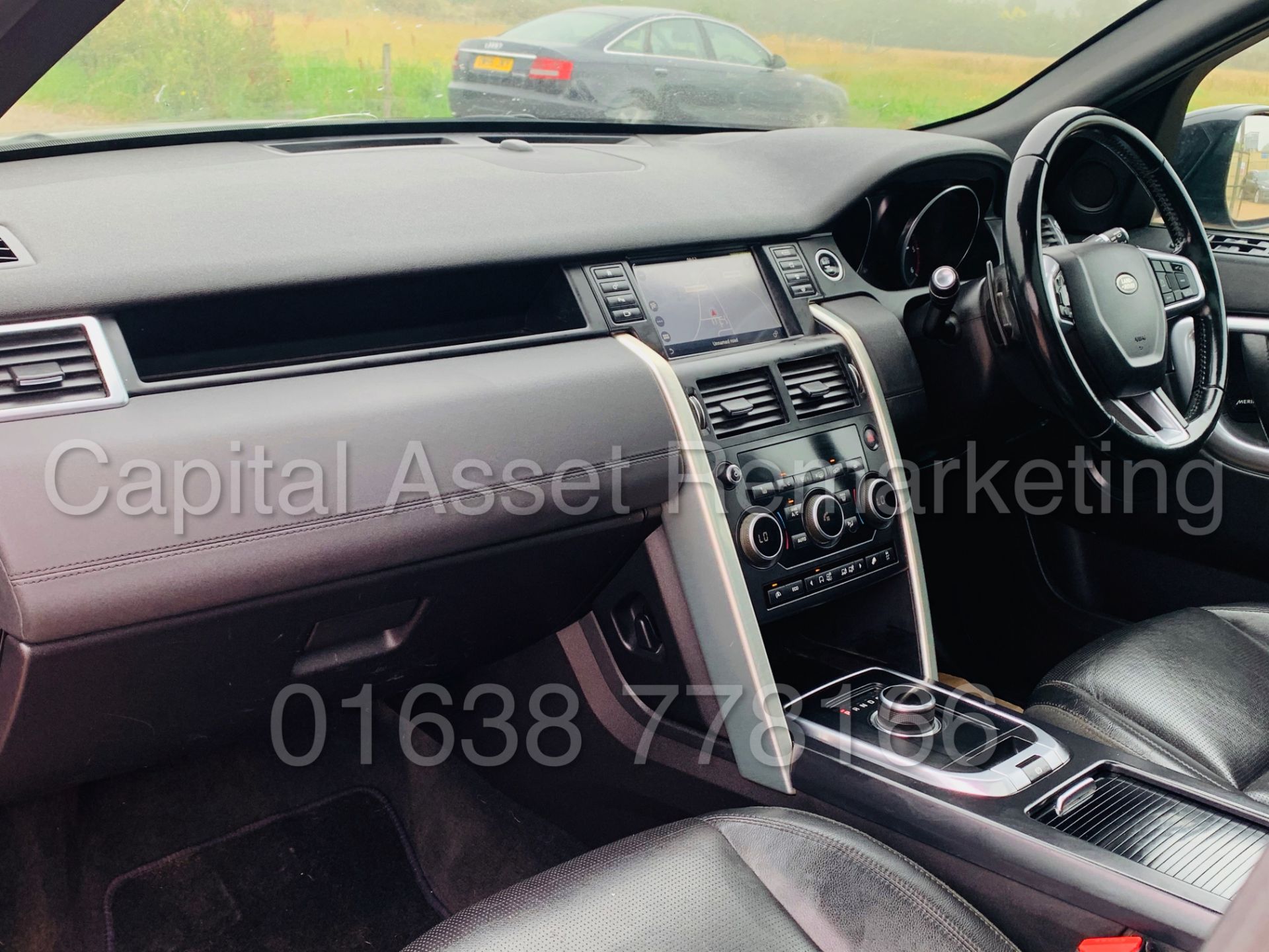 LAND ROVER DISCOVERY SPORT *HSE BLACK EDITION* SUV (2017 MODEL) '2.0 TD4 - AUTO' **MASSIVE SPEC** - Image 23 of 59