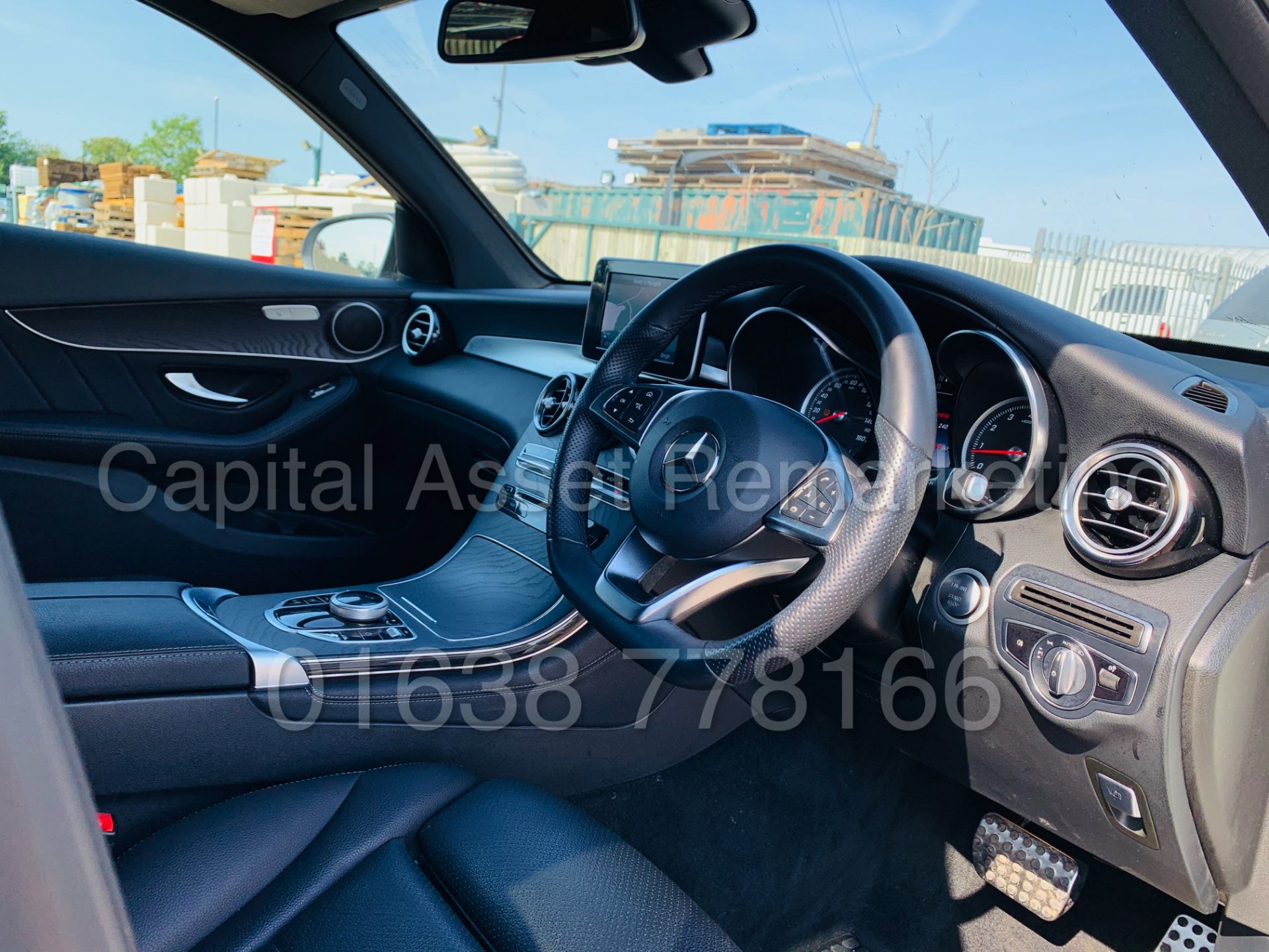 (On Sale) MERCEDES-BENZ GLC 250 *AMG - NIGHT EDITION* SUV (2019) '9G TRONIC - 4-MATIC' *HUGE SPEC* - Image 39 of 53