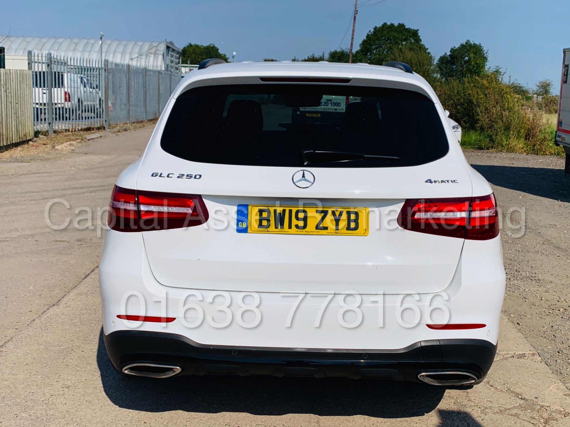 (On Sale) MERCEDES-BENZ GLC 250 *AMG - NIGHT EDITION* SUV (2019) '9G TRONIC - 4-MATIC' *HUGE SPEC* - Image 11 of 53