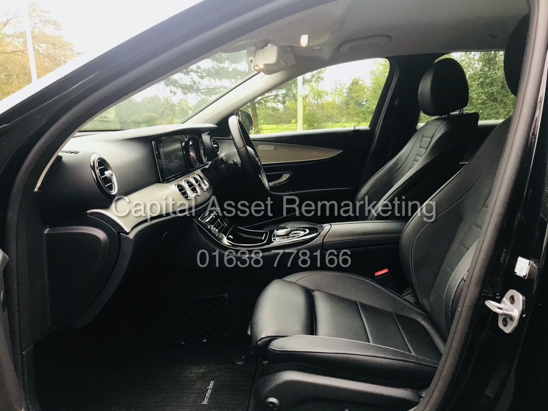 MERCEDES E220d "SE" SPECIAL EQUIPMENT ESTATE "AUTO" (2019 MODEL) 1 KEEPER - LEATHER - SAT NAV - WOW! - Image 13 of 35