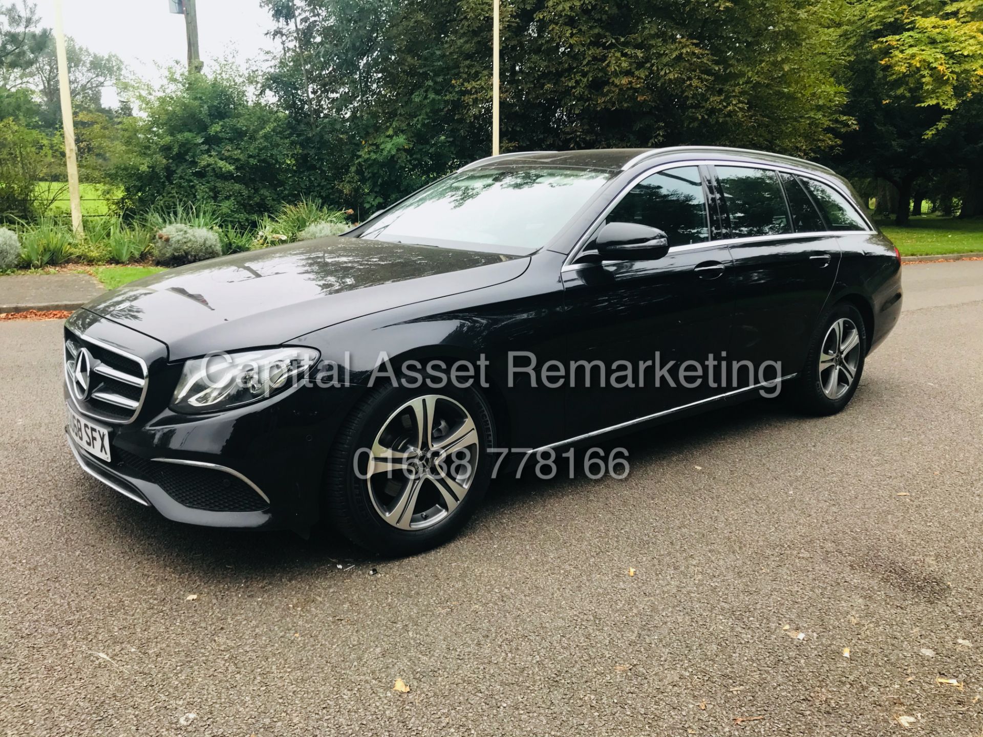 MERCEDES E220d "SE" SPECIAL EQUIPMENT ESTATE "AUTO" (2019 MODEL) 1 KEEPER - LEATHER - SAT NAV - WOW! - Image 5 of 35