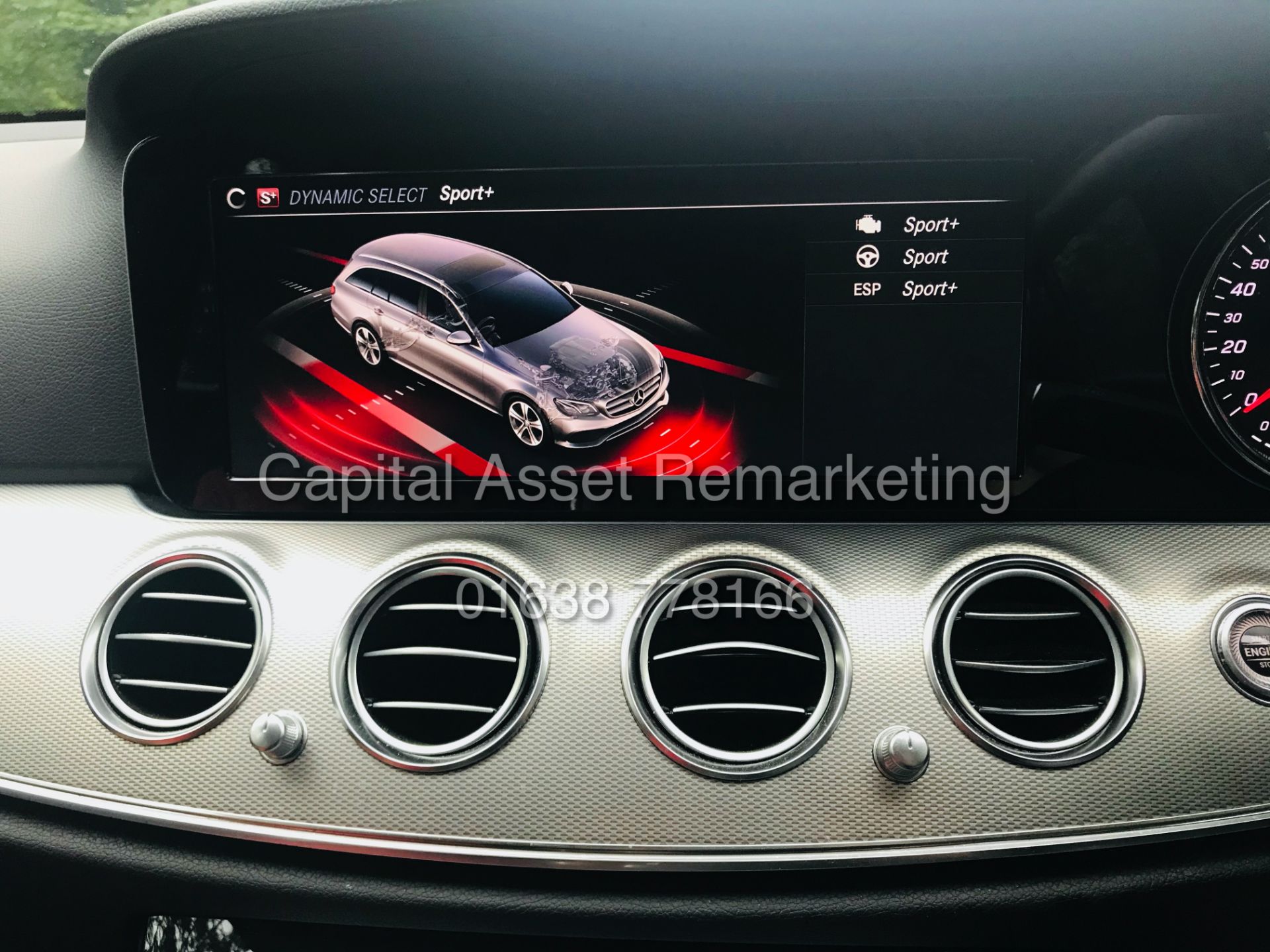 MERCEDES E220d "SE" SPECIAL EQUIPMENT ESTATE "AUTO" (2019 MODEL) 1 KEEPER - LEATHER - SAT NAV - WOW! - Image 28 of 35