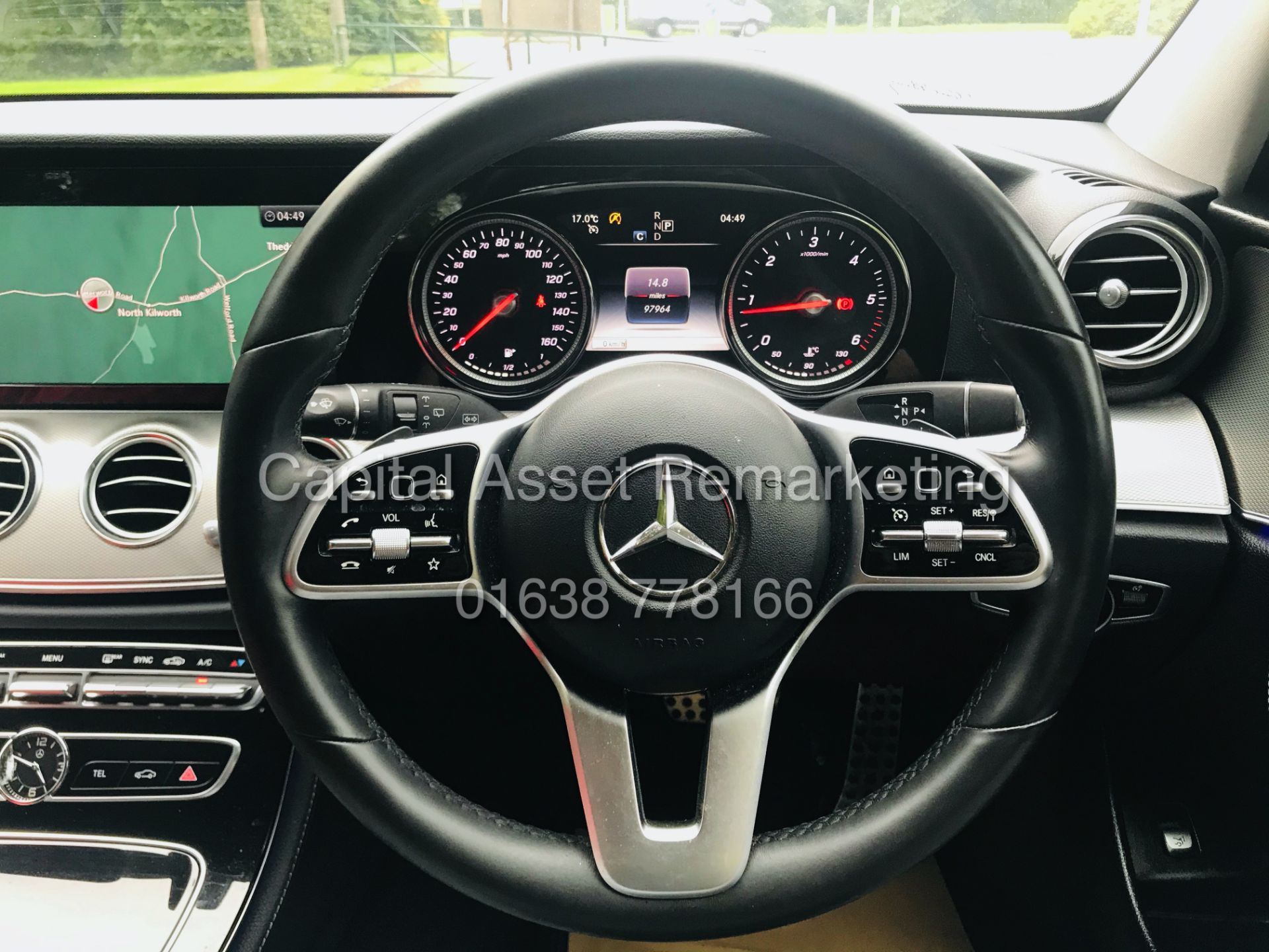 MERCEDES E220d "SE" SPECIAL EQUIPMENT ESTATE "AUTO" (2019 MODEL) 1 KEEPER - LEATHER - SAT NAV - WOW! - Image 14 of 35