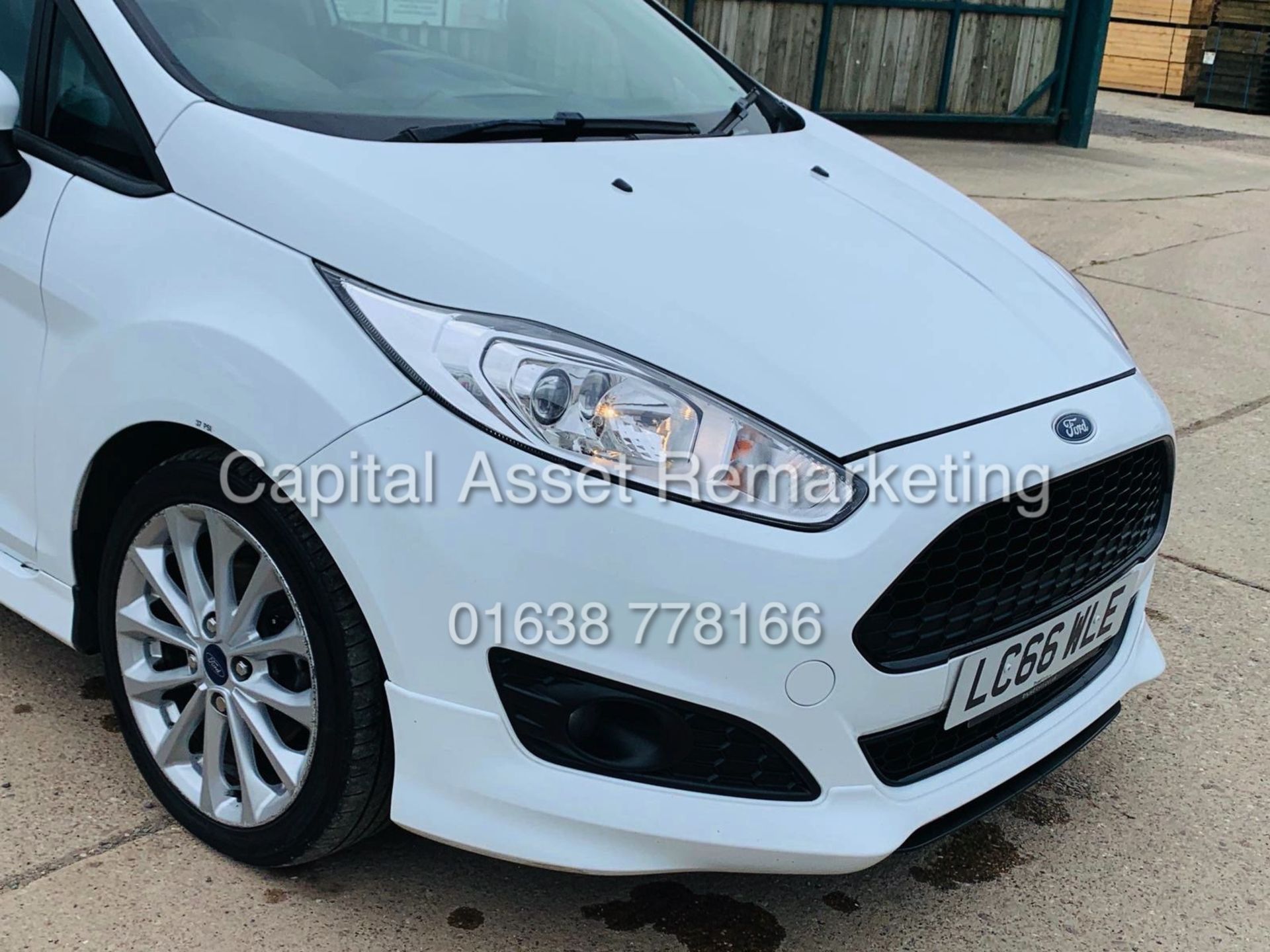 On Sale FORD FIESTA 1.5TDCI "SPORT" VAN / COMMERCIAL (2017 MODEL) 1 OWNER FSH - SAT NAV - A/C - - Image 5 of 41