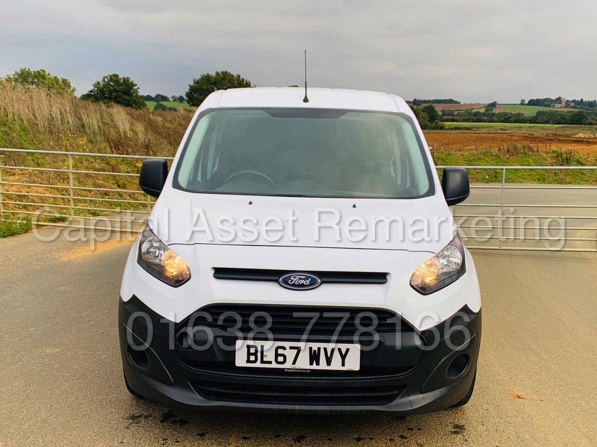 ON SALE FORD TRANSIT CONNECT *LWB- 5 SEATER CREW VAN* (2018 - EURO 6) 1.5 TDCI *AIR CON* (1 OWNER) - Image 4 of 45