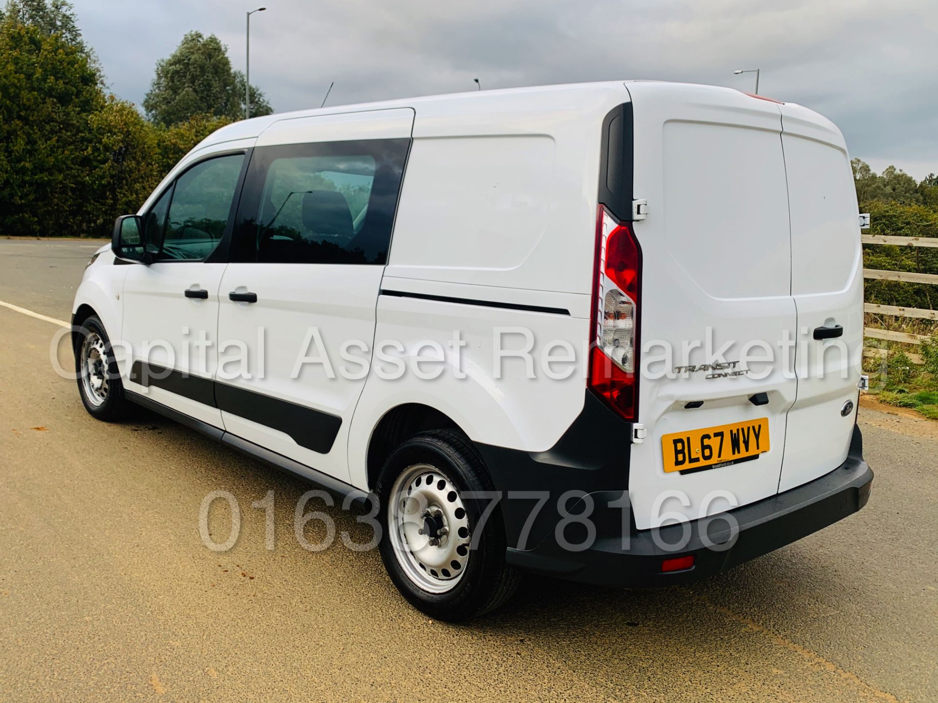 ON SALE FORD TRANSIT CONNECT *LWB- 5 SEATER CREW VAN* (2018 - EURO 6) 1.5 TDCI *AIR CON* (1 OWNER) - Image 10 of 45