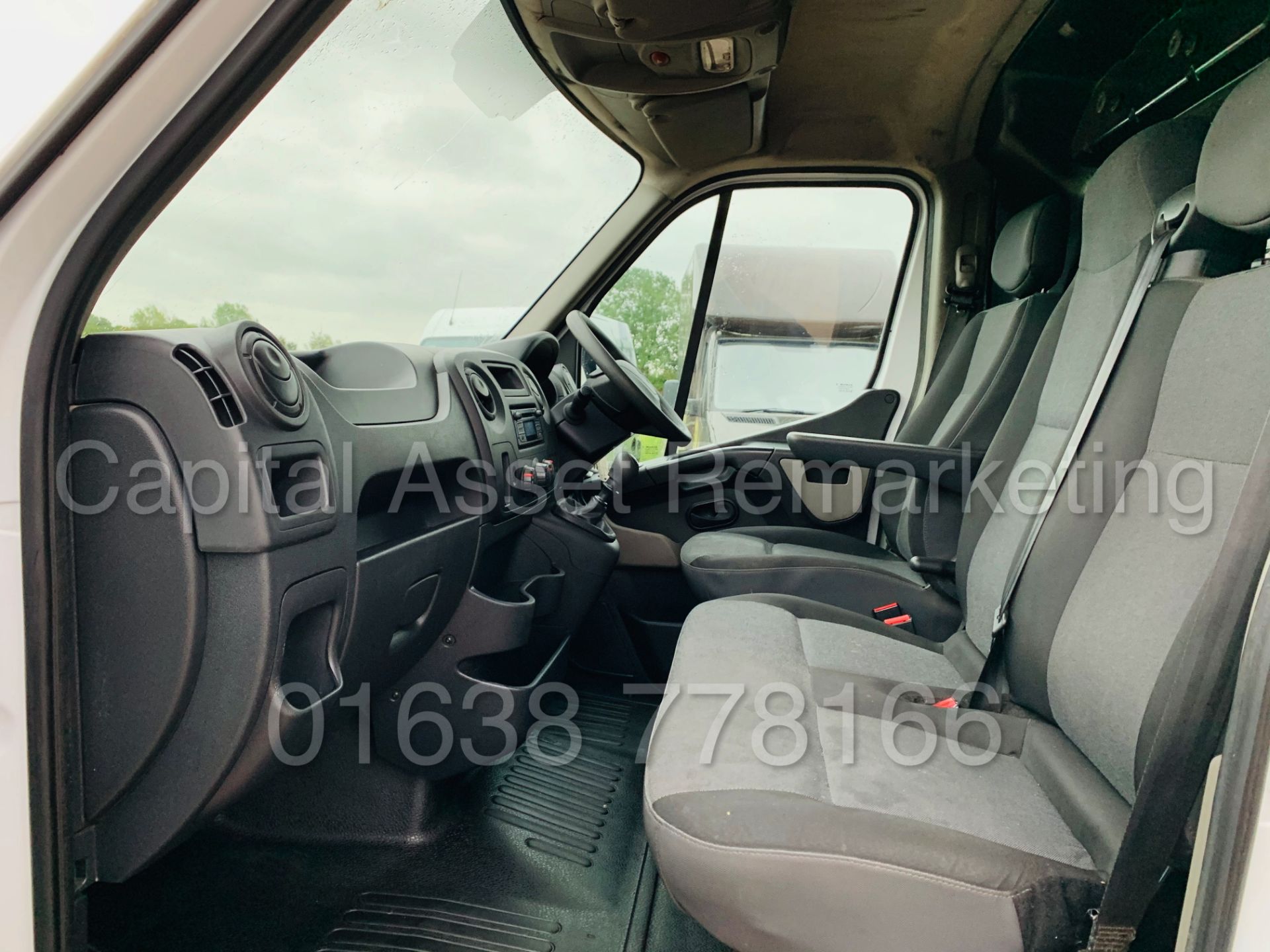 RENAULT MASTER *BUSINESS* LWB - LOW LOADER / LUTON BOX VAN (2019 - EURO 6) '2.3 DCI-130 BHP-6 SPEED' - Image 23 of 41