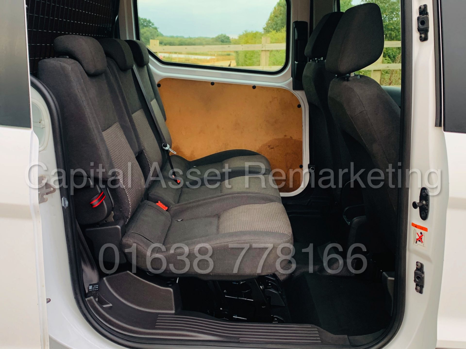 ON SALE FORD TRANSIT CONNECT *LWB- 5 SEATER CREW VAN* (2018 - EURO 6) 1.5 TDCI *AIR CON* (1 OWNER) - Image 27 of 45