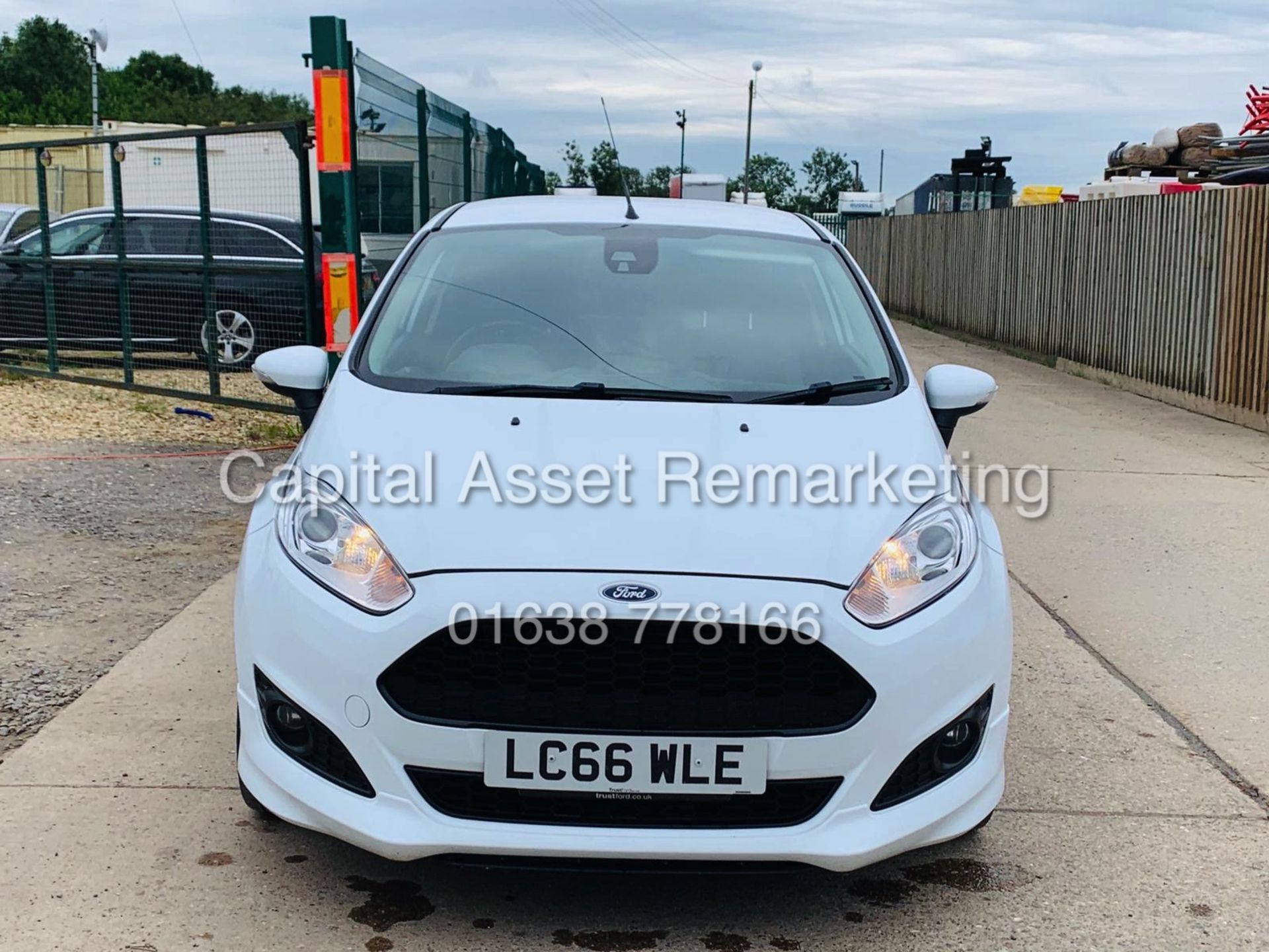 On Sale FORD FIESTA 1.5TDCI "SPORT" VAN / COMMERCIAL (2017 MODEL) 1 OWNER FSH - SAT NAV - A/C - - Image 6 of 41