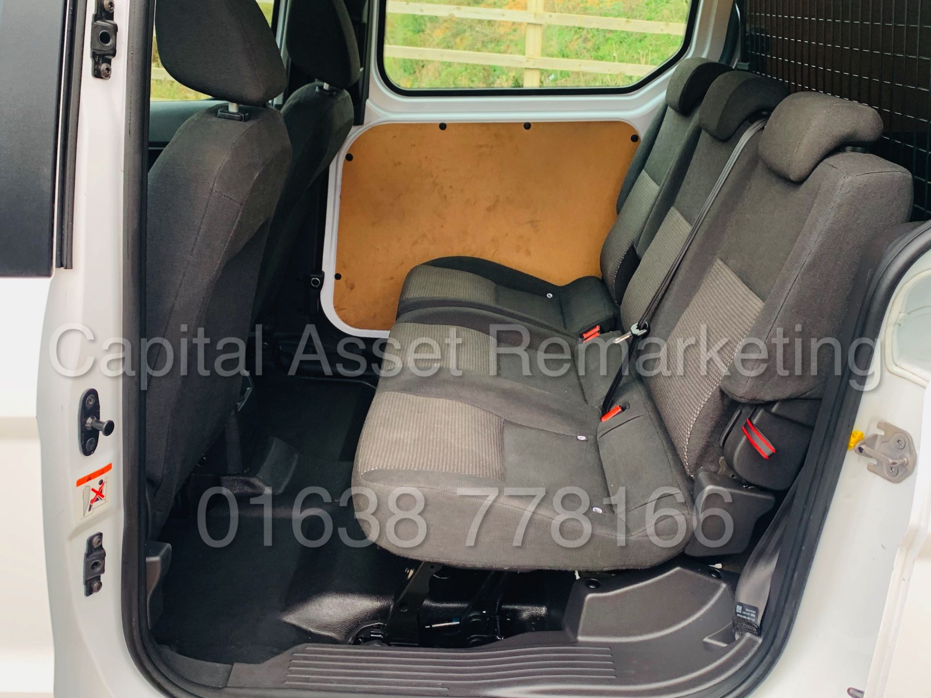 ON SALE FORD TRANSIT CONNECT *LWB- 5 SEATER CREW VAN* (2018 - EURO 6) 1.5 TDCI *AIR CON* (1 OWNER) - Image 23 of 45