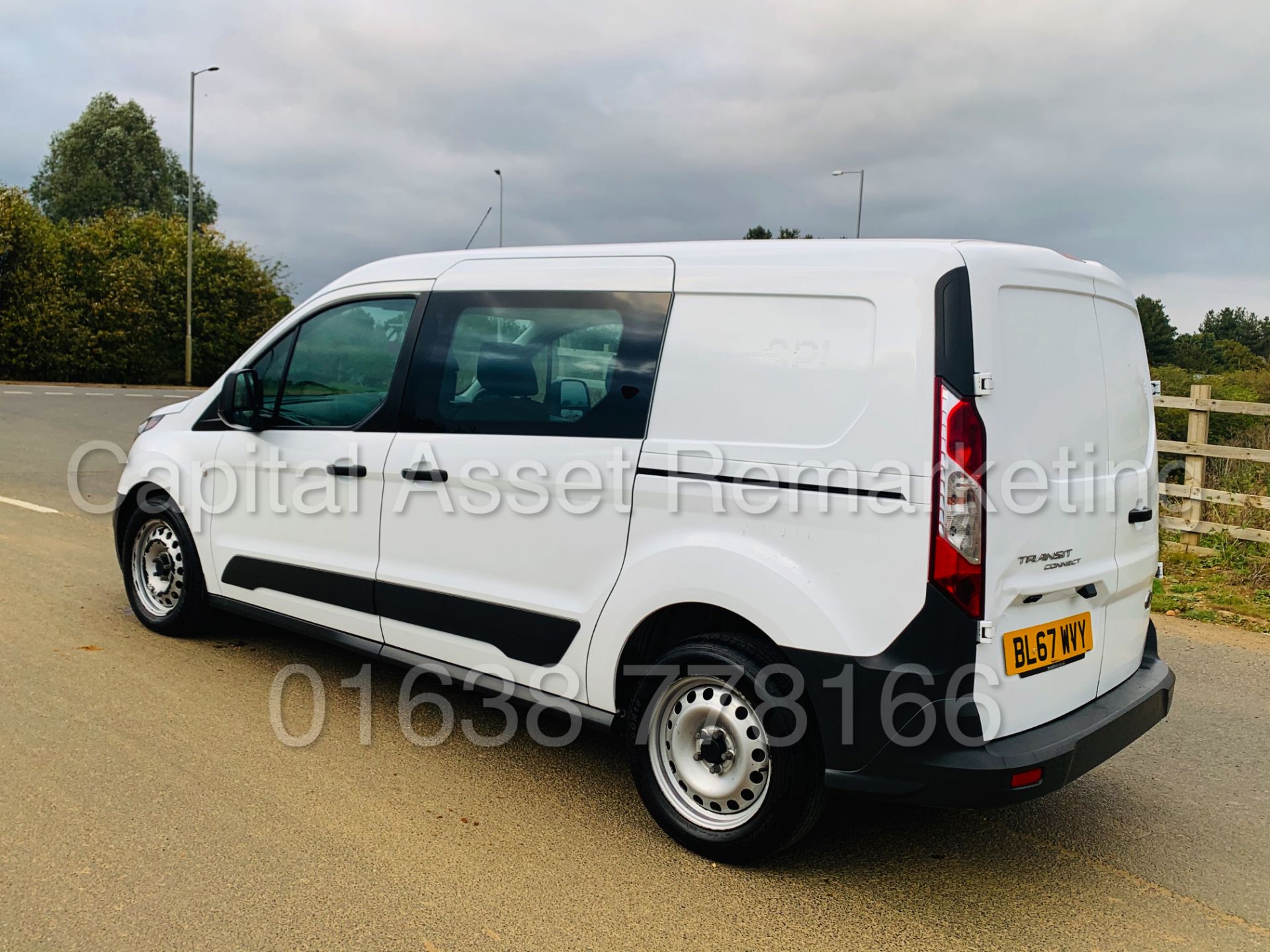 ON SALE FORD TRANSIT CONNECT *LWB- 5 SEATER CREW VAN* (2018 - EURO 6) 1.5 TDCI *AIR CON* (1 OWNER) - Image 9 of 45