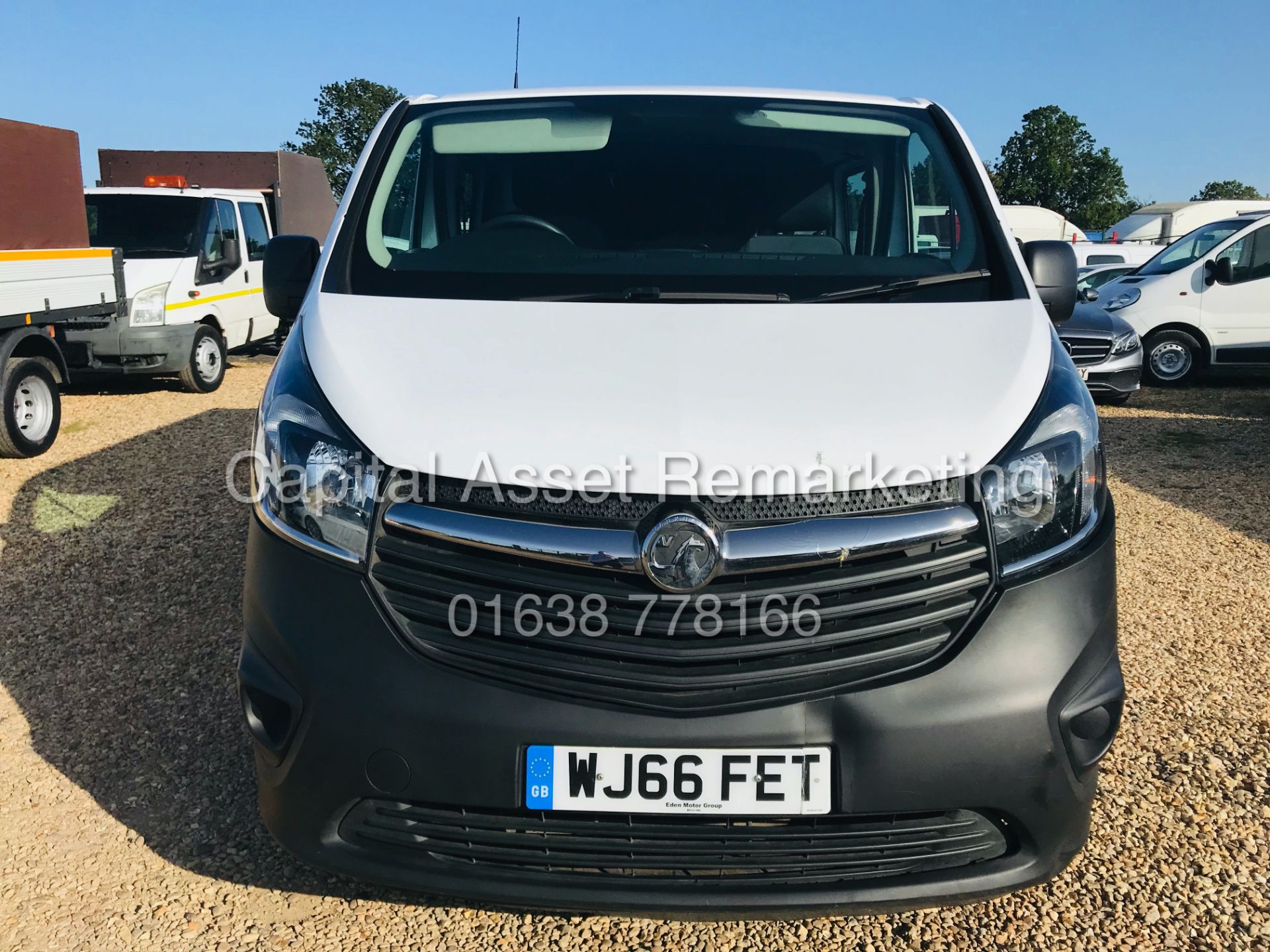 VIVARO VIVARO 1.6dci BI-TURBO "DUALINER / CREW VAN" 6 SEATER (2017 MODEL) ONLY 63k MILES!! - Image 4 of 20