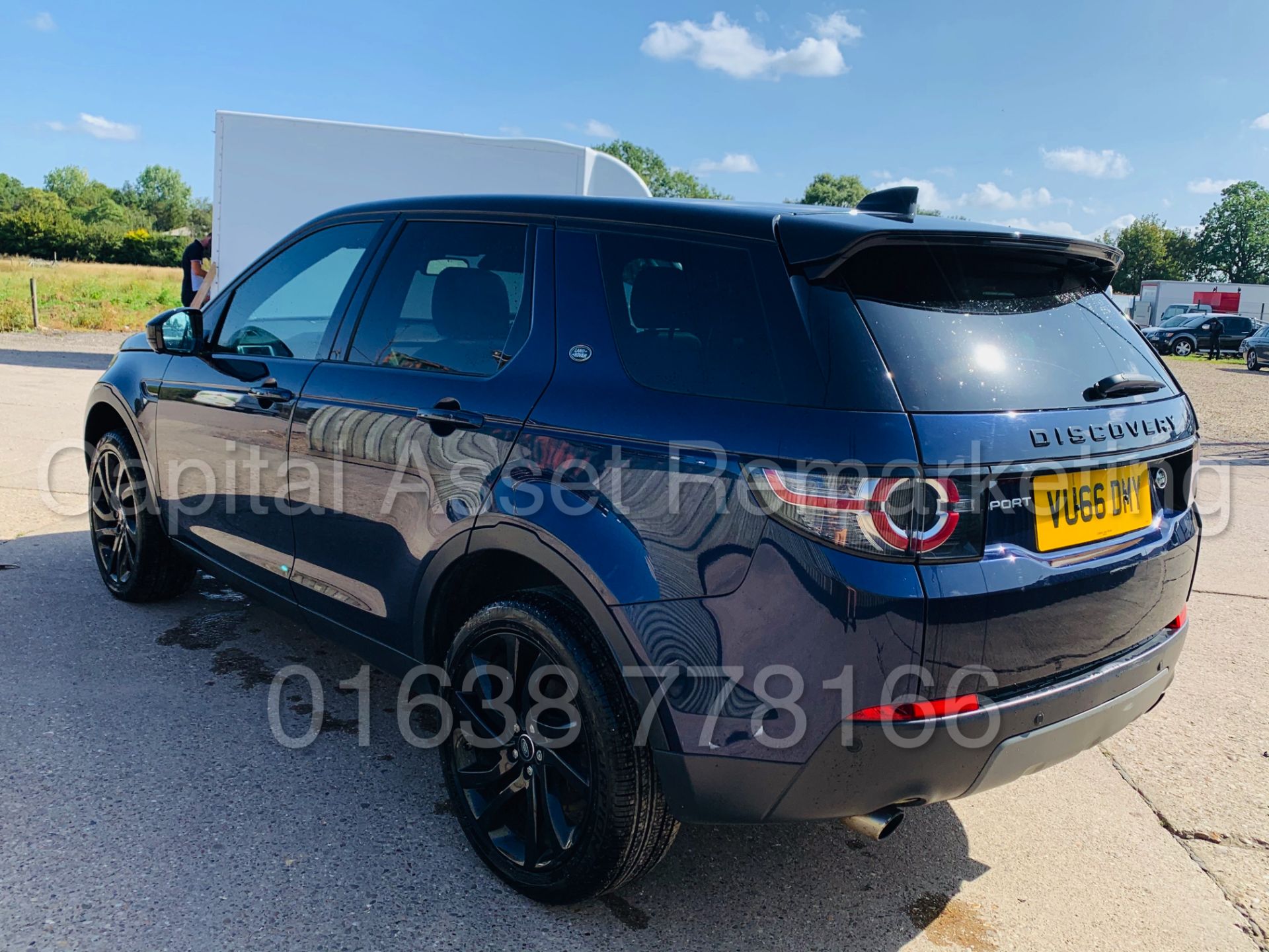 (On Sale) LAND ROVER DISCOVERY SPORT *HSE BLACK EDITION* SUV (66 REG) '2.0 TD4 - AUTO' **HUGE SPEC** - Image 8 of 55