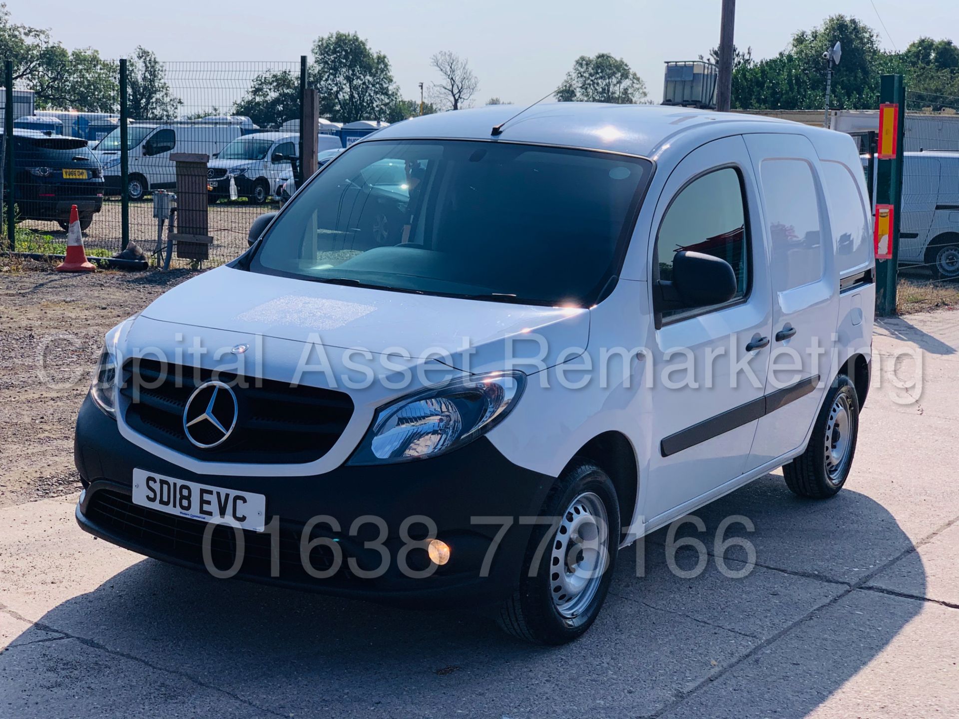 MERCEDES-BENZ CITAN 109 CDI *LWB - PANEL VAN* (2018 - EURO 6) '1.5 DIESEL' (1 OWNER) - Bild 14 aus 38