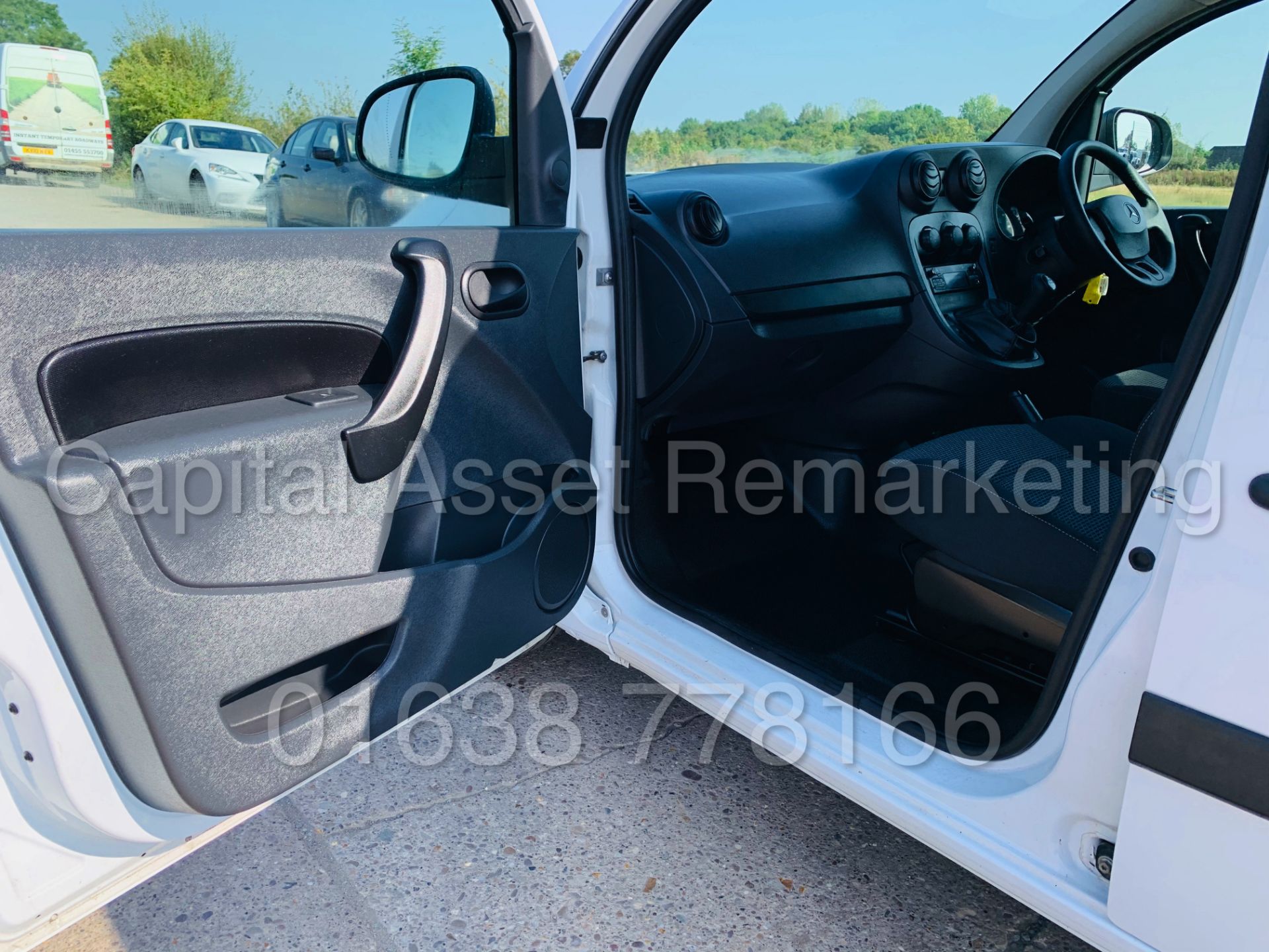 MERCEDES-BENZ CITAN 109 CDI *LWB - PANEL VAN* (2018 - EURO 6) '1.5 DIESEL' (1 OWNER) - Bild 17 aus 38