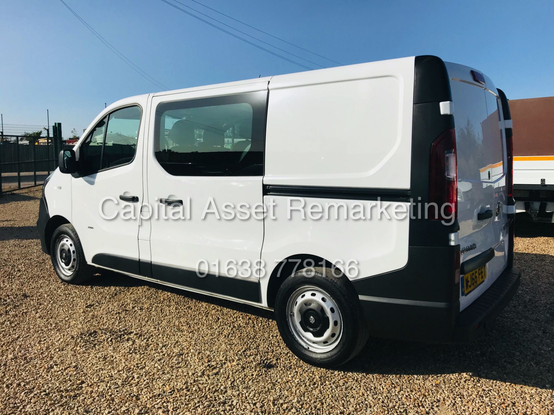 VIVARO VIVARO 1.6dci BI-TURBO "DUALINER / CREW VAN" 6 SEATER (2017 MODEL) ONLY 63k MILES!! - Image 9 of 20