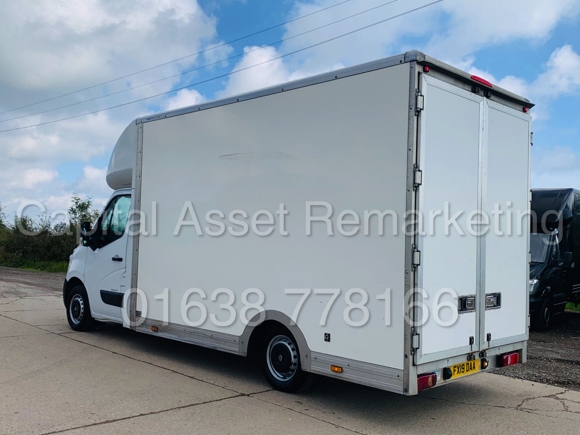 RENAULT MASTER *BUSINESS* LWB - LOW LOADER / LUTON BOX VAN (2019 - EURO 6) '2.3 DCI-130 BHP-6 SPEED' - Image 9 of 43