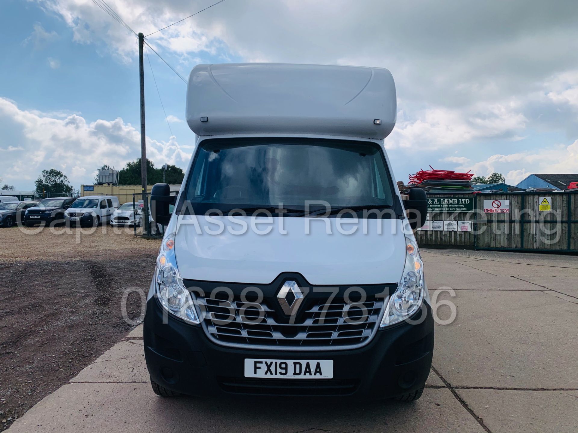 RENAULT MASTER *BUSINESS* LWB - LOW LOADER / LUTON BOX VAN (2019 - EURO 6) '2.3 DCI-130 BHP-6 SPEED' - Image 4 of 43