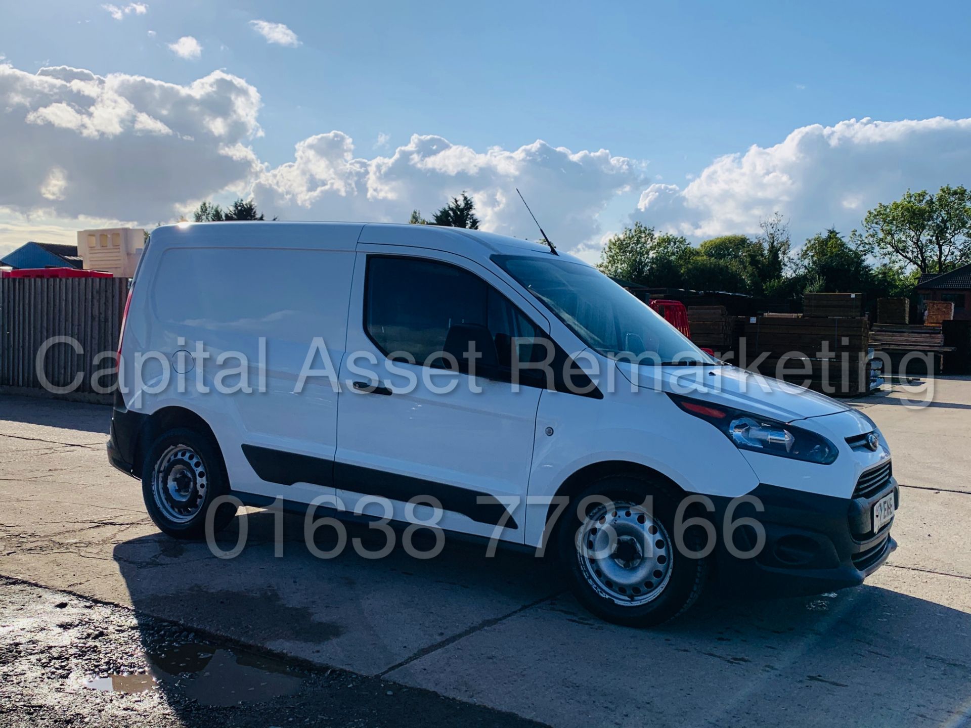 (On Sale) FORD TRANSIT CONNECT *SWB* (67 REG -EURO 6) '1.5 TDCI-6 SPEED' (1 OWNER) *U-LEZ COMPLIANT* - Image 14 of 37