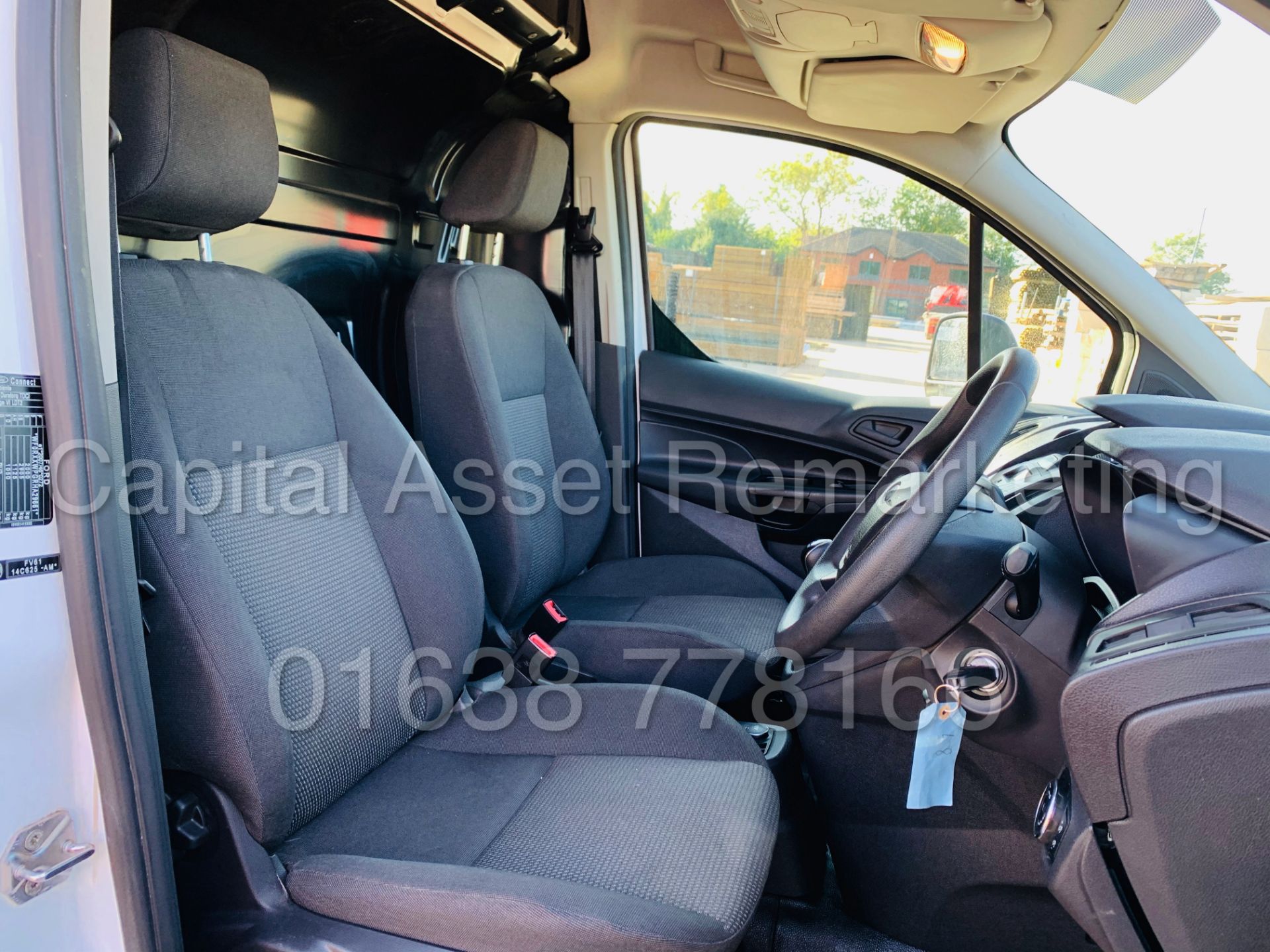 (On Sale) FORD TRANSIT CONNECT *SWB* (67 REG -EURO 6) '1.5 TDCI-6 SPEED' (1 OWNER) *U-LEZ COMPLIANT* - Image 24 of 37