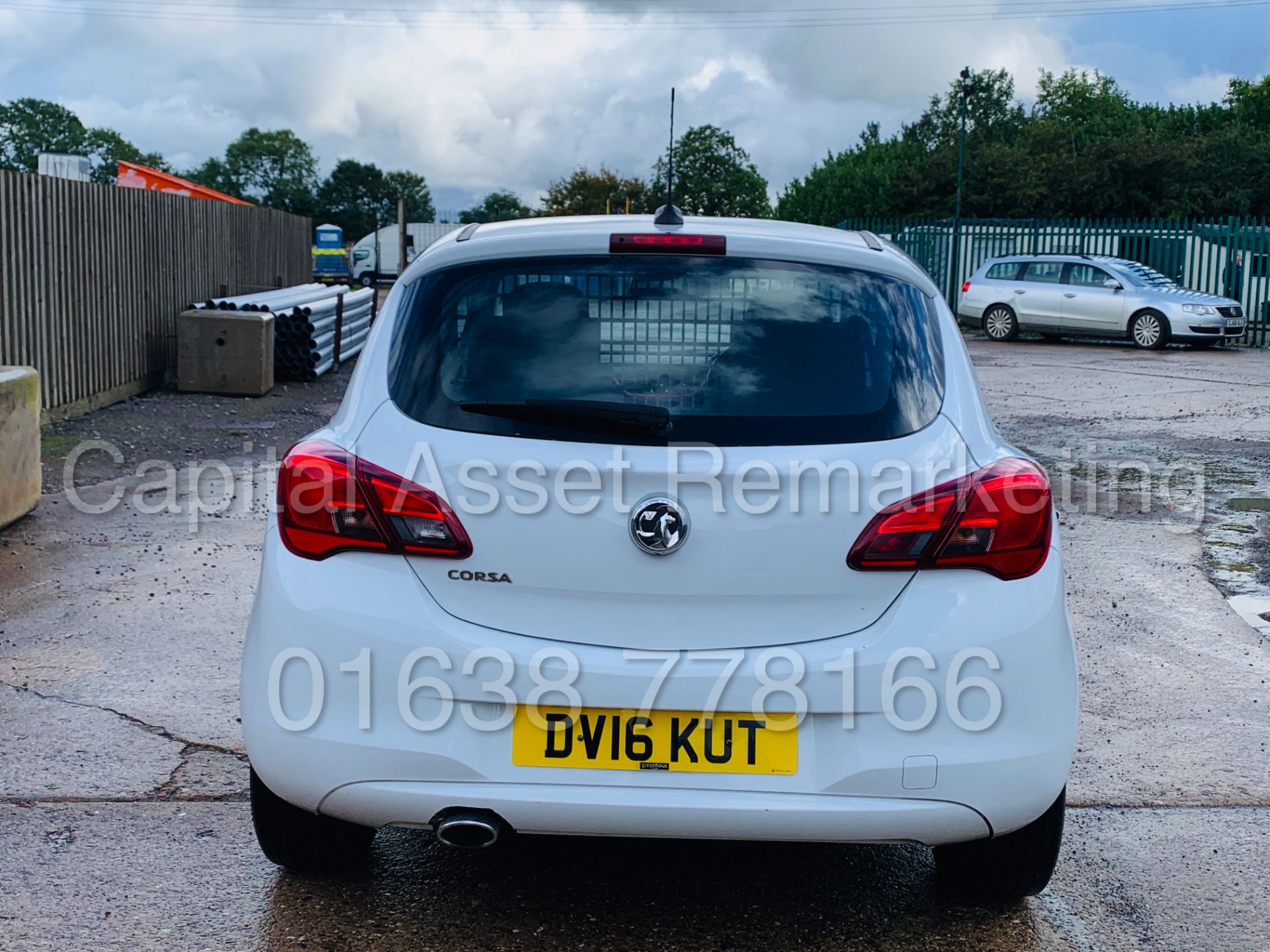 (On Sale) VAUXHALL CORSA *SPORTIVE - VAN* (2016 - NEW MODEL) '95 BHP - 6 SPEED' *A/C* (1 OWNER) - Image 11 of 43