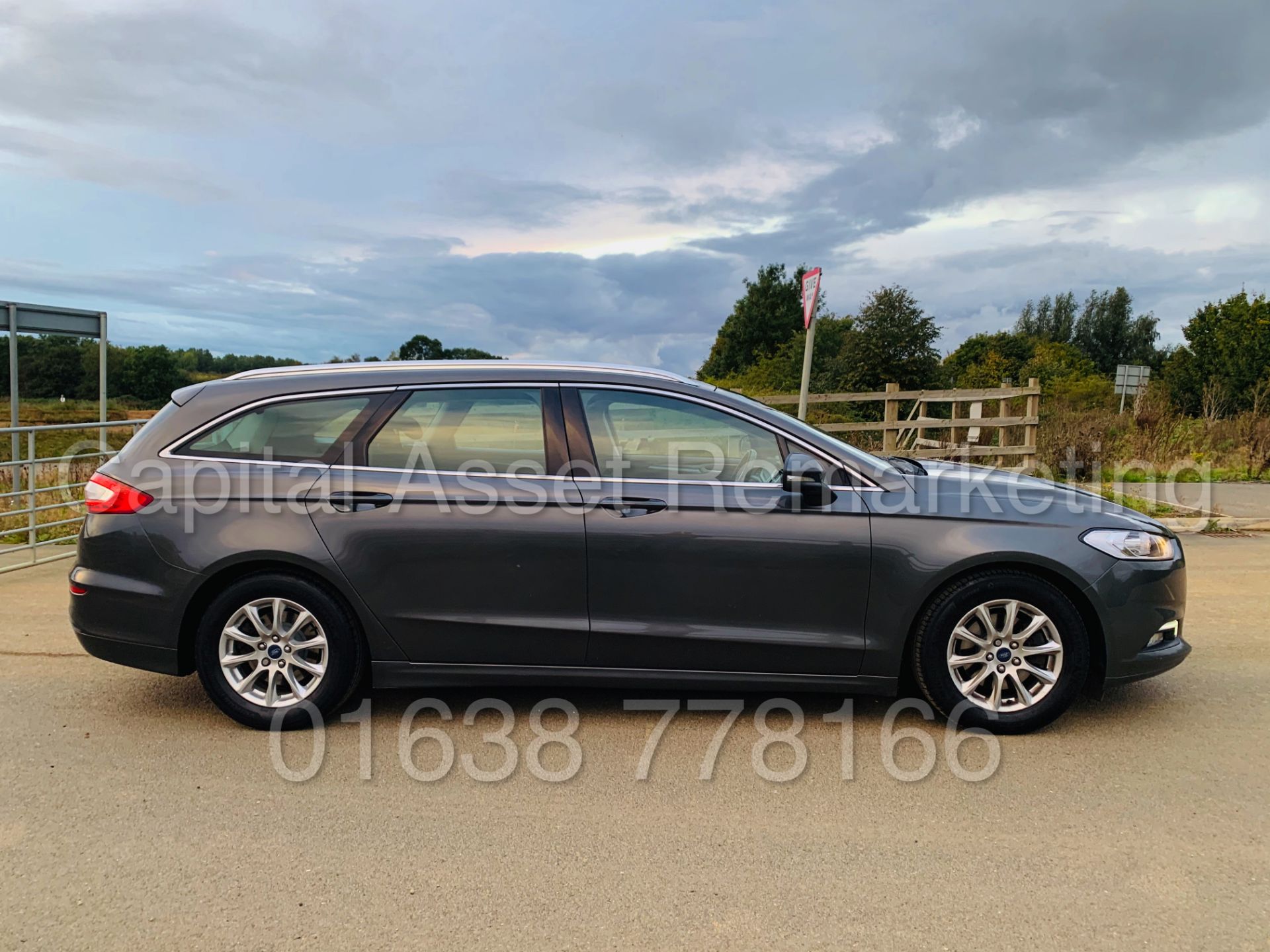 FORD MONDEO *ZETEC EDITION* 5 DOOR ESTATE (2018 - EURO 6) '1.5 TDCI - 120 BHP - 6 SPEED' *SAT NAV* - Image 14 of 51