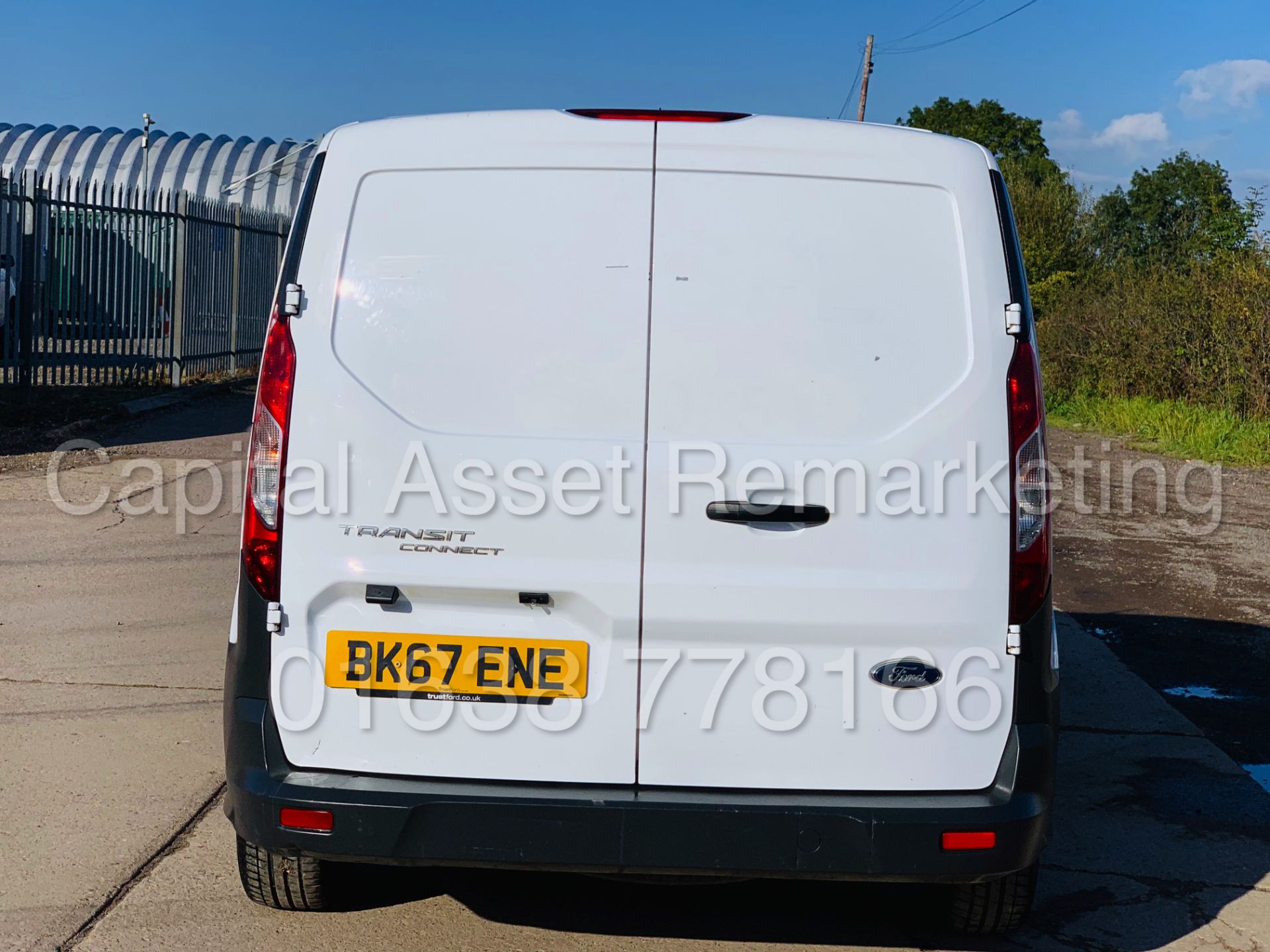 (On Sale) FORD TRANSIT CONNECT *SWB* (67 REG -EURO 6) '1.5 TDCI-6 SPEED' (1 OWNER) *U-LEZ COMPLIANT* - Image 10 of 37