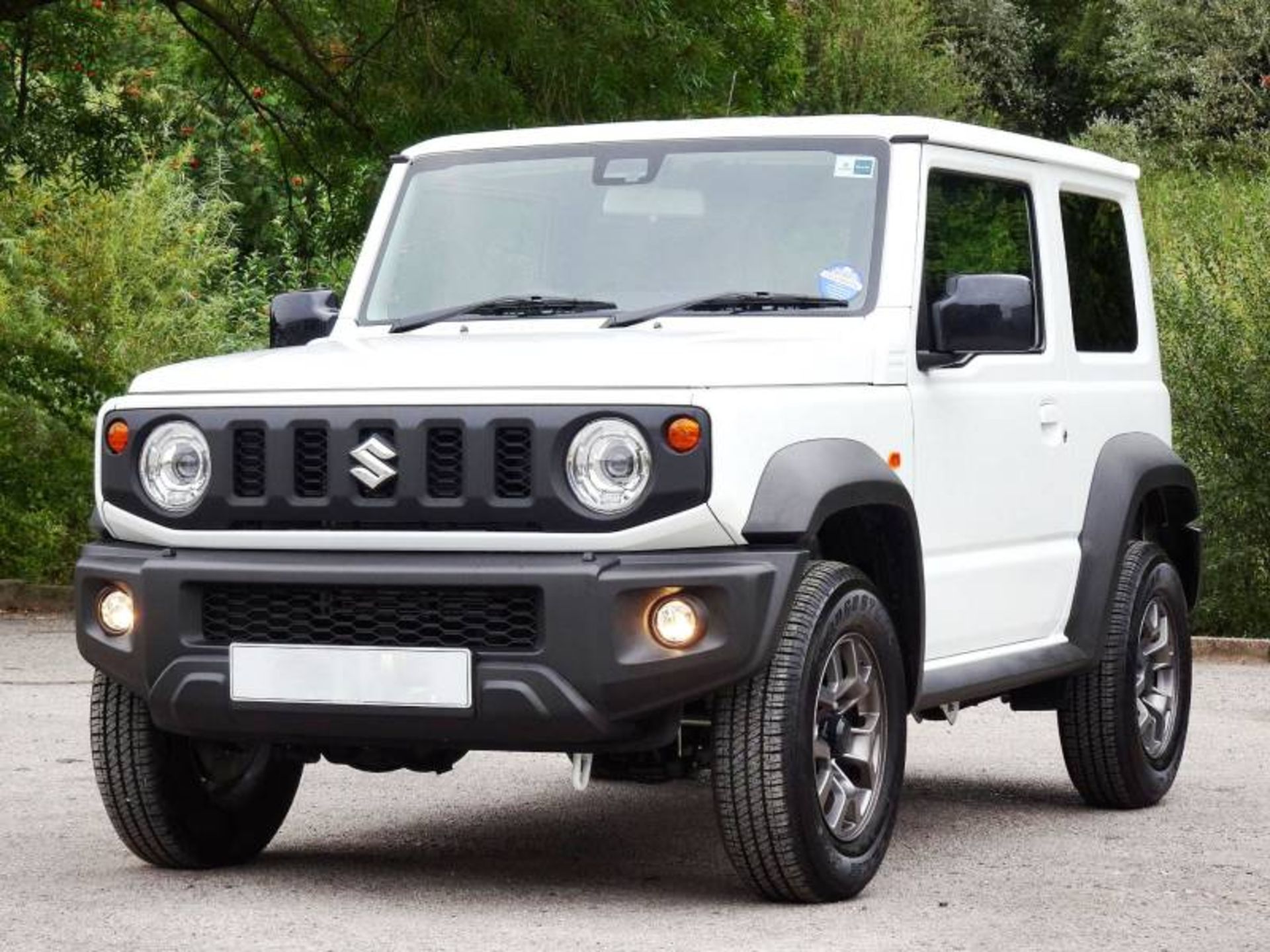 SUZUKI JIMNY 1.5 "SZ5" ALLGRIP PRO - 70 REG - DELIVERY MILES - SAT NAV - GREAT SPEC - WOW!!! - Image 4 of 17