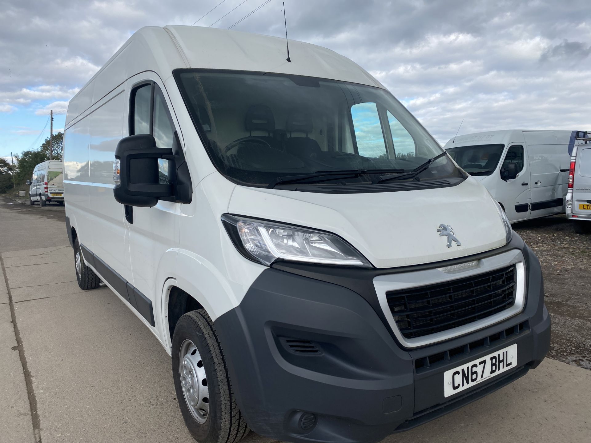 (ON SALE) PEUGEOT BOXER 2.0"HDI" (130) EURO 6 "LWB HIGH ROOF - 2018 MODEL -ONLY 20K MILES- SAT NAV- - Image 2 of 16