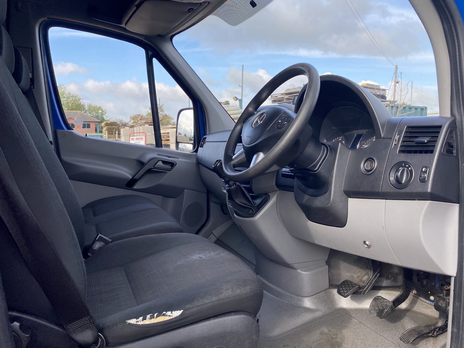 (ON SALE) MERCEDES SPRINTER 314CDI "EURO 6" LONG WHEEL BASE HIGH ROOF - (2017 MODEL) 1 KEEPER - LOOK - Image 12 of 17