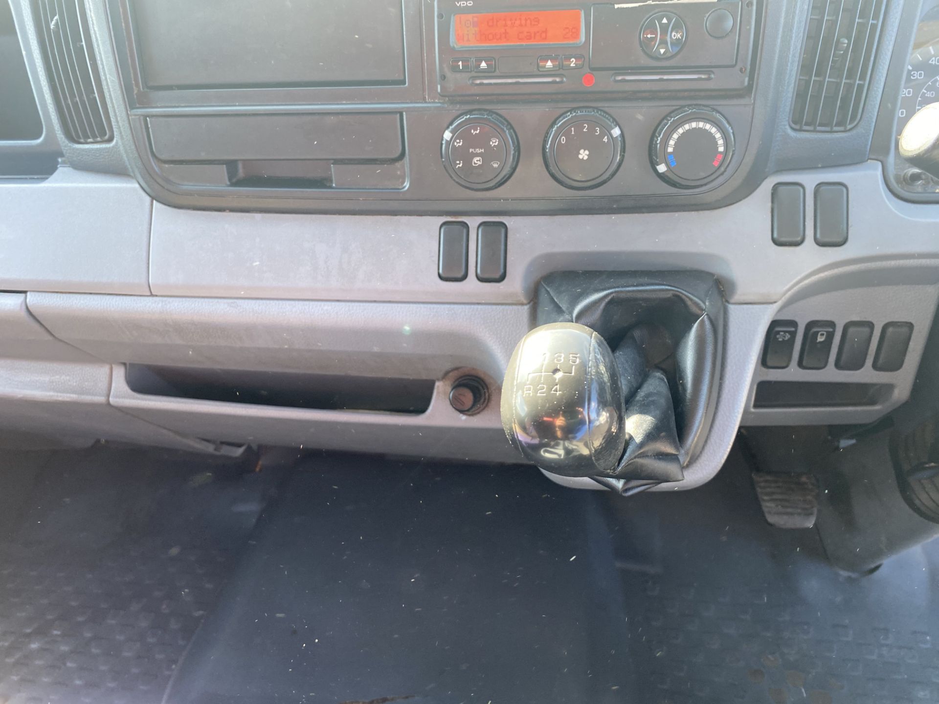 (ON SALE) MITSUBISHI CANTER 7C15 LWB DROPSIDE TRUCK - MANUAL GEARBOX - EURO 6 - 14 REG - 1 KEEPER - - Image 12 of 17