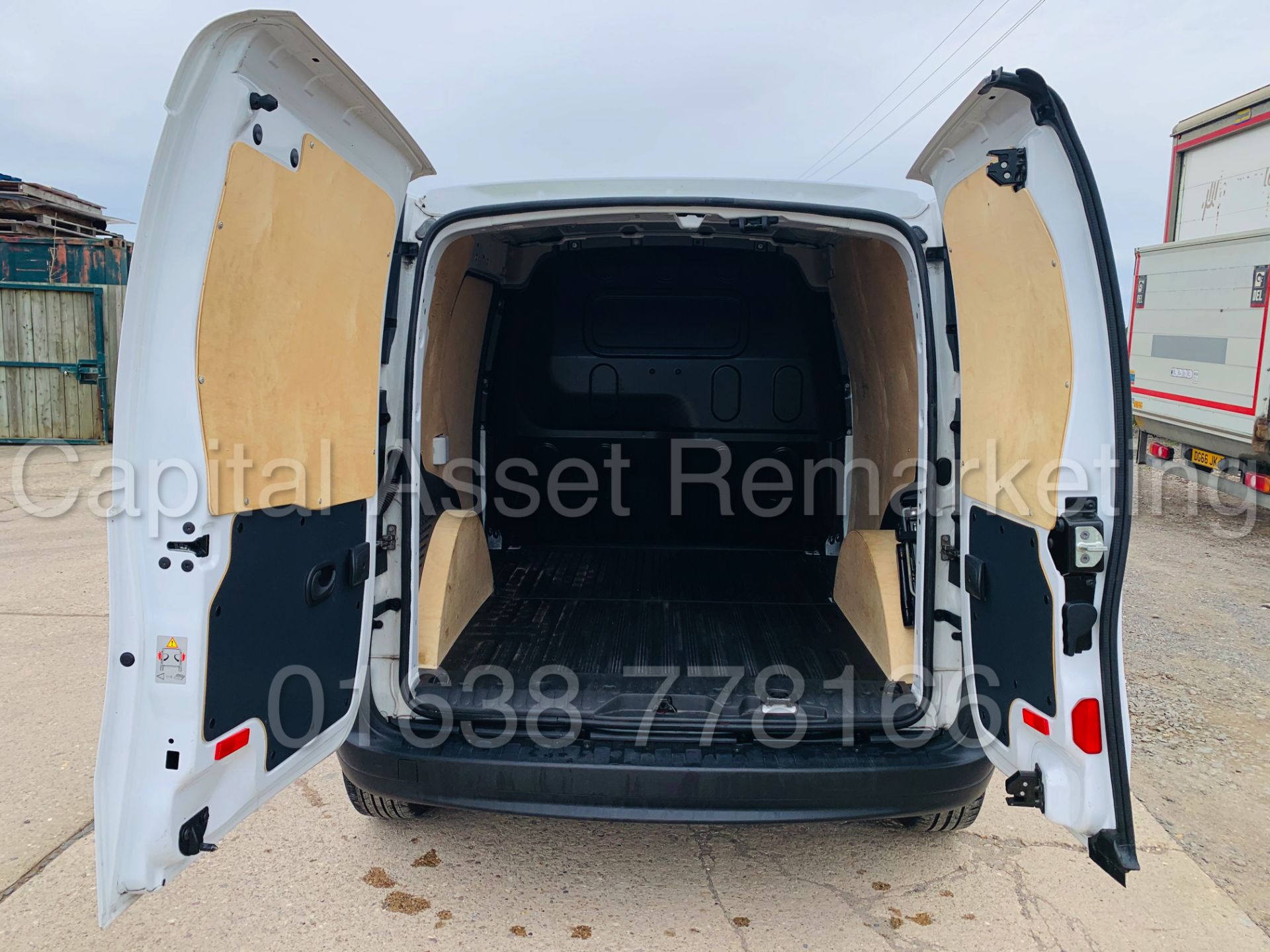 MERCEDES-BENZ CITAN 109 CDI *LWB - PANEL VAN* (2018 - EURO 6) '1.5 DIESEL' (1 OWNER) - Image 24 of 38